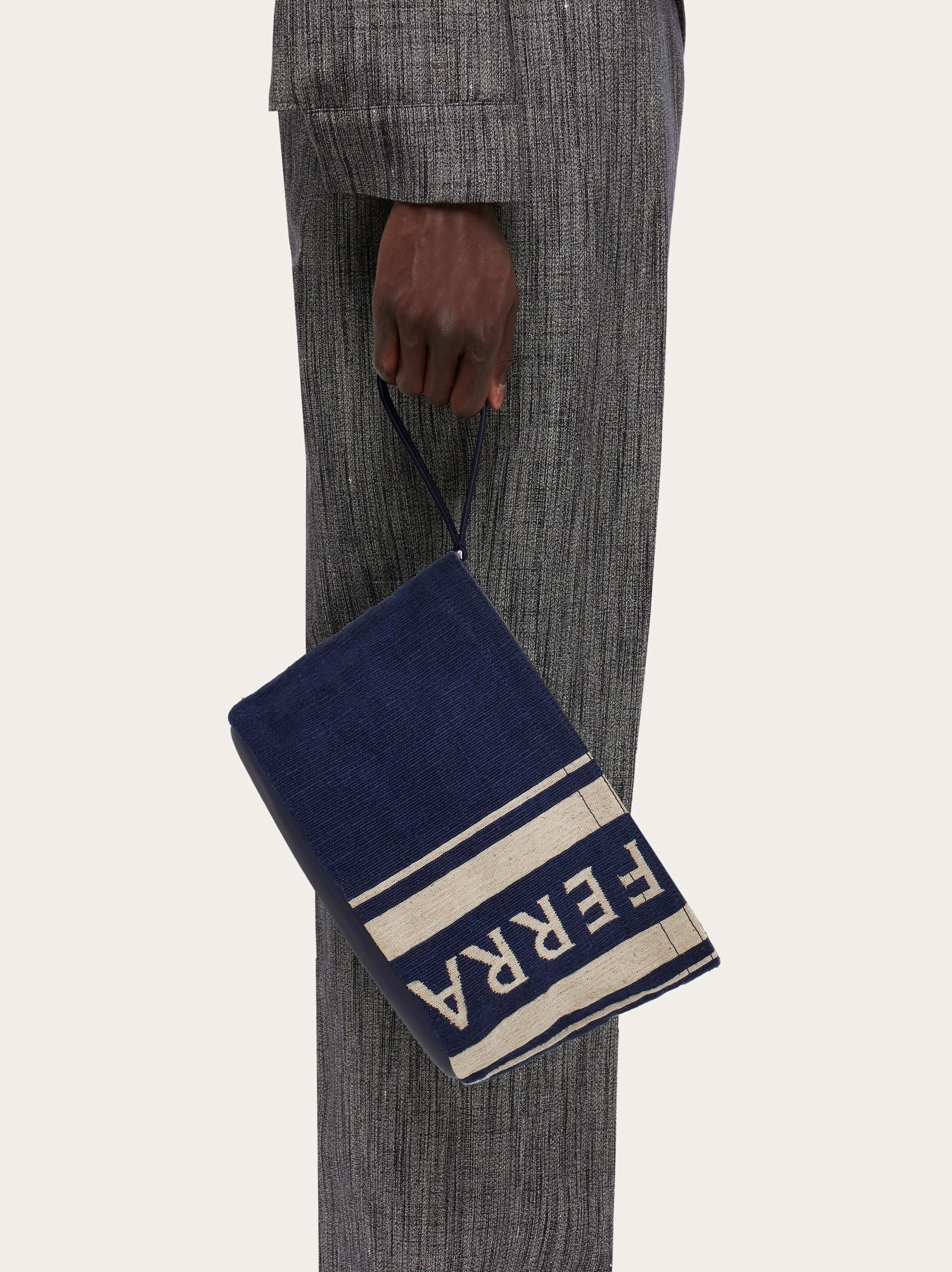 Jacquard fabric pouch - 2