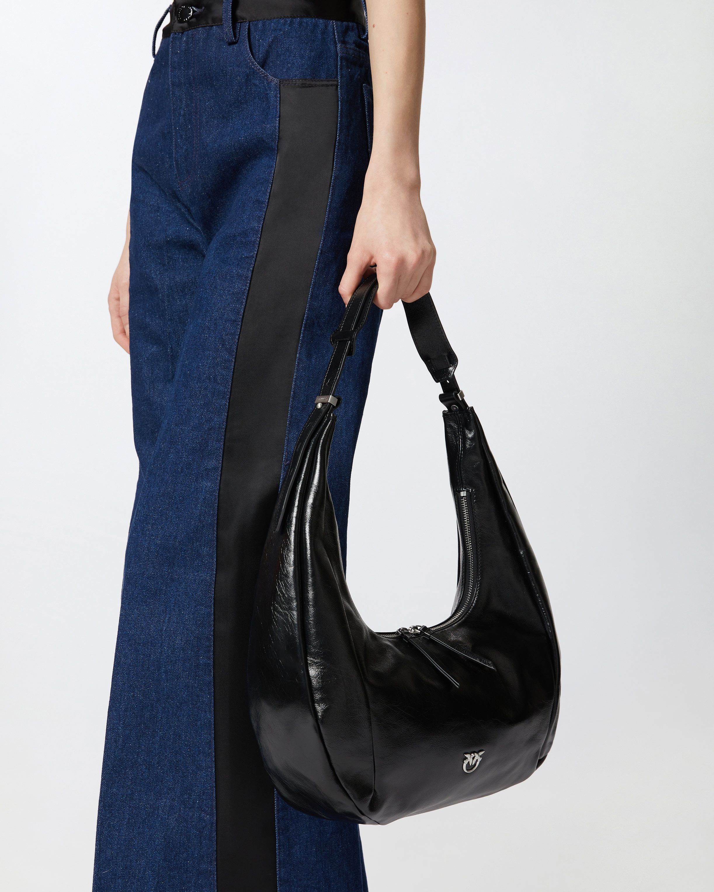 HOBO SLOUCHY LARGE SHOULDER BAG IN SHINY LEATHER - 6