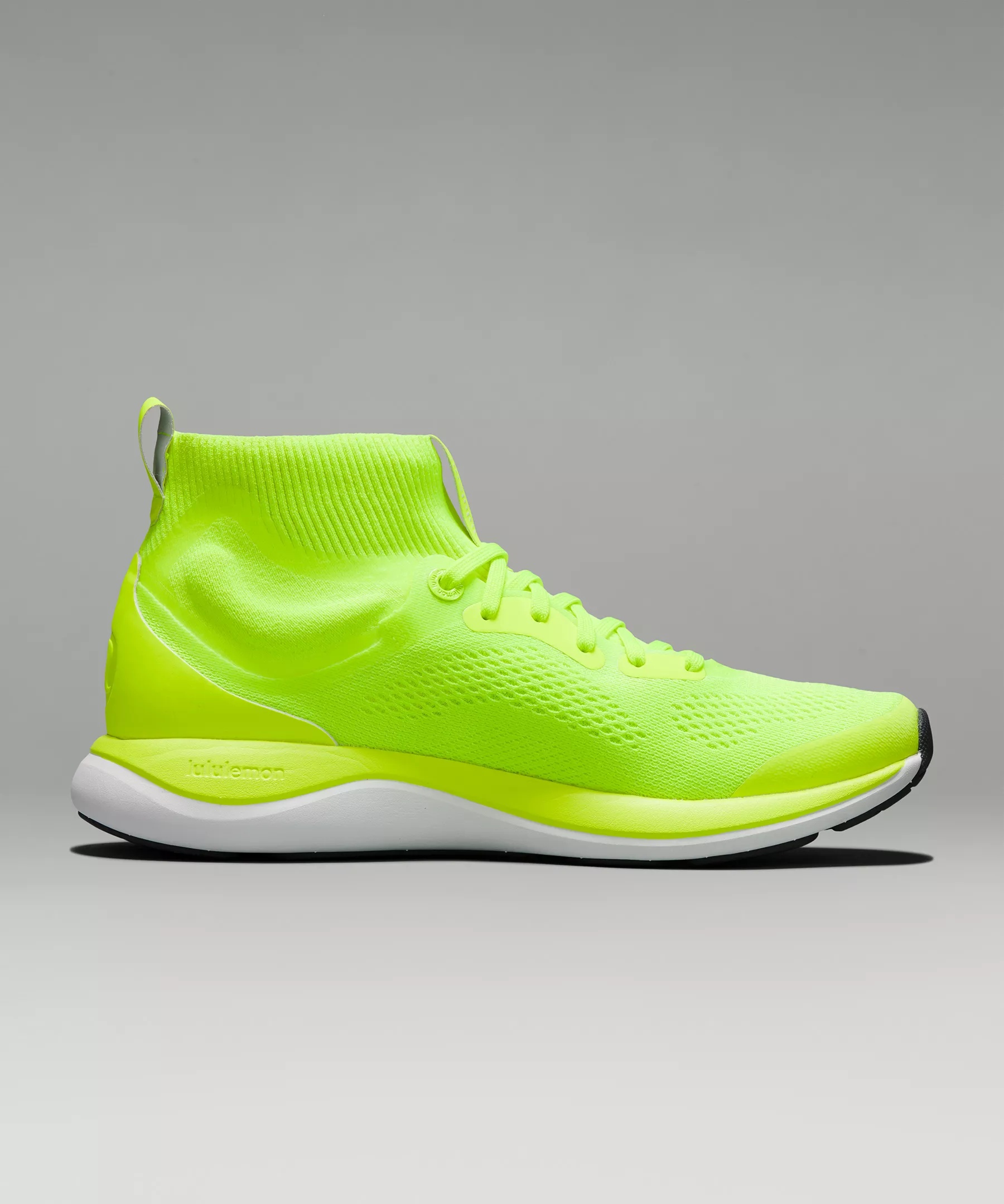 Women's Chargefeel Mid Workout Shoe - 5