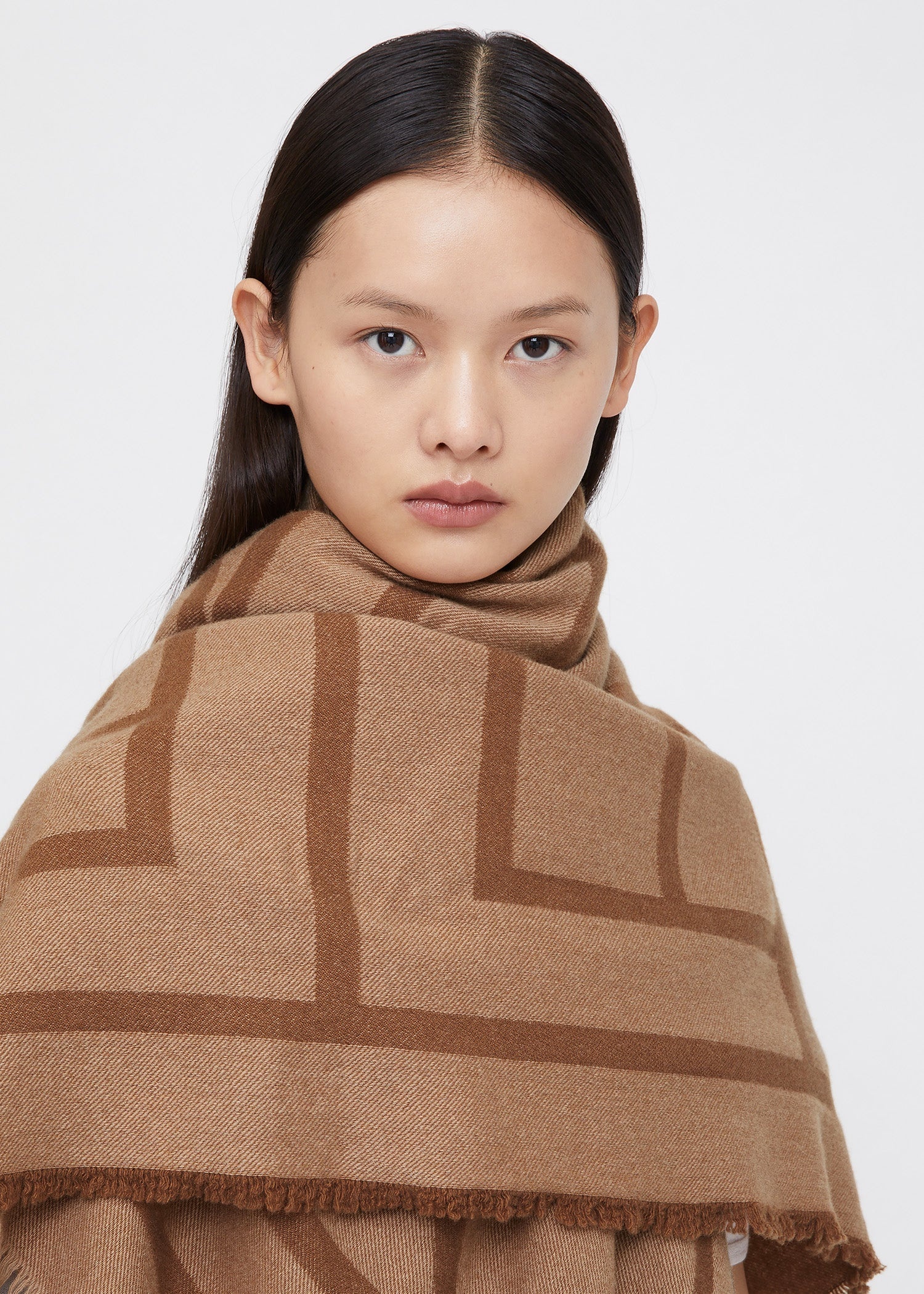 Monogram wool cashmere scarf camel - 3