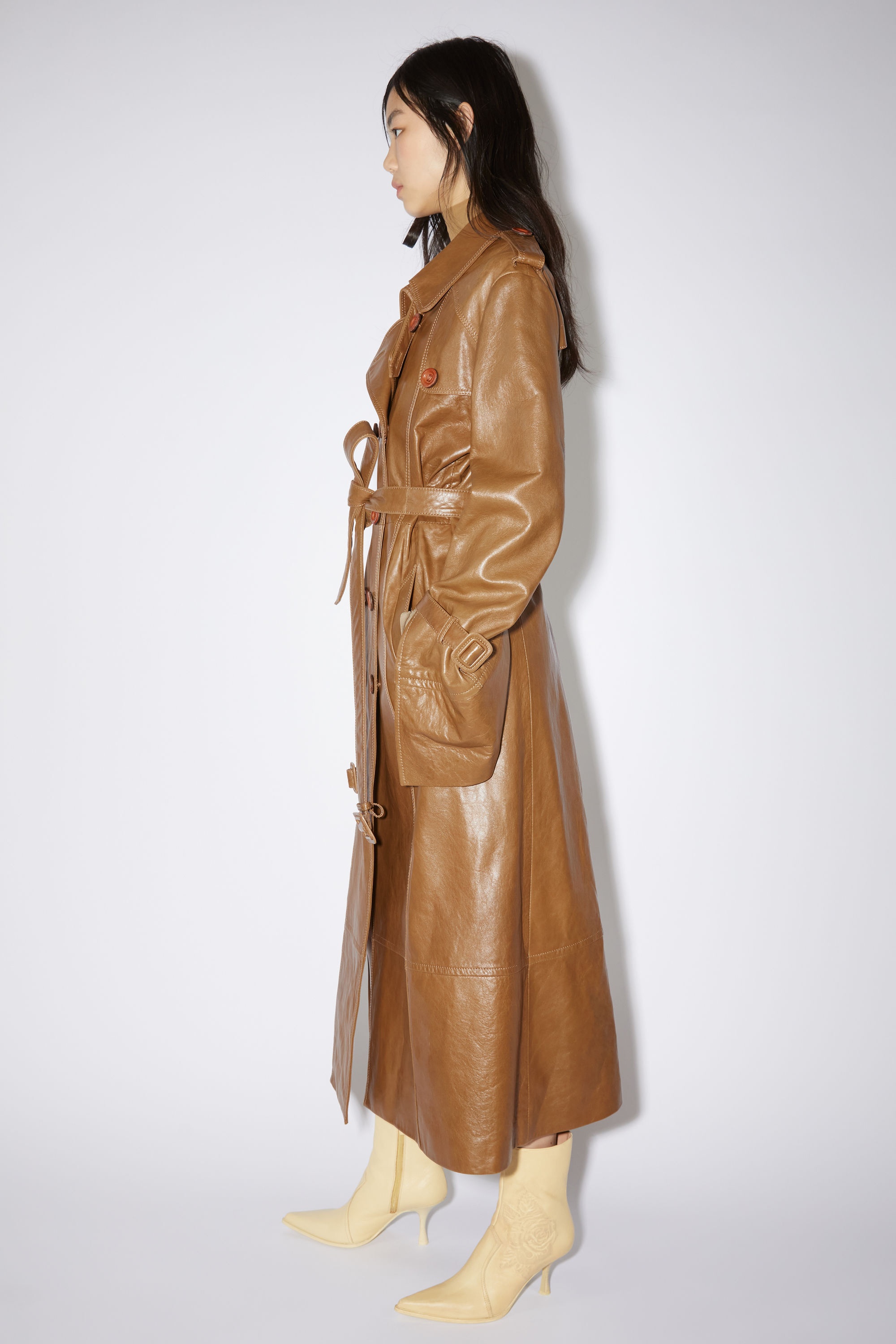 Leather trench coat - Cognac brown - 4