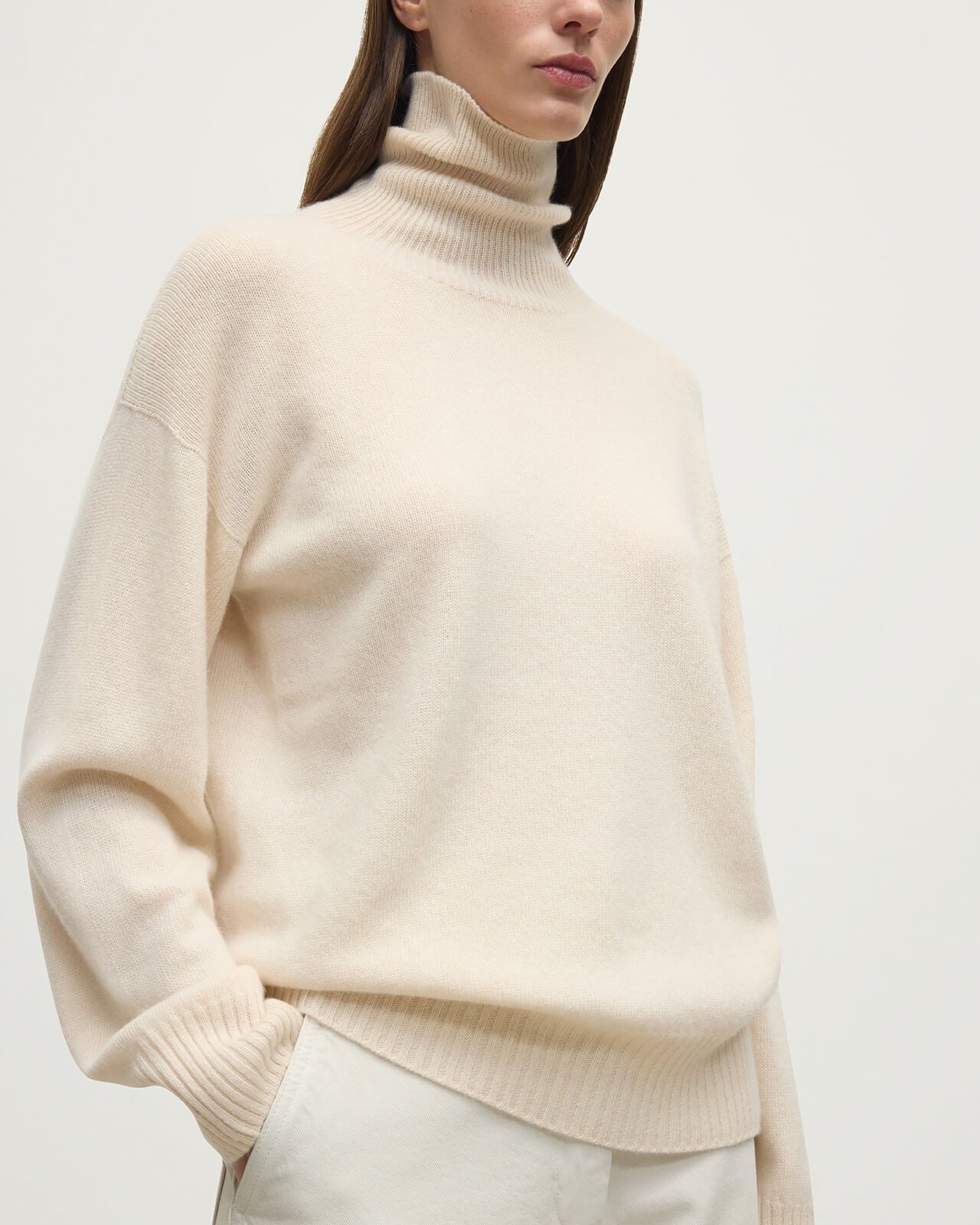 Gauzy Cashmere Cream Roll Neck Jumper - 5