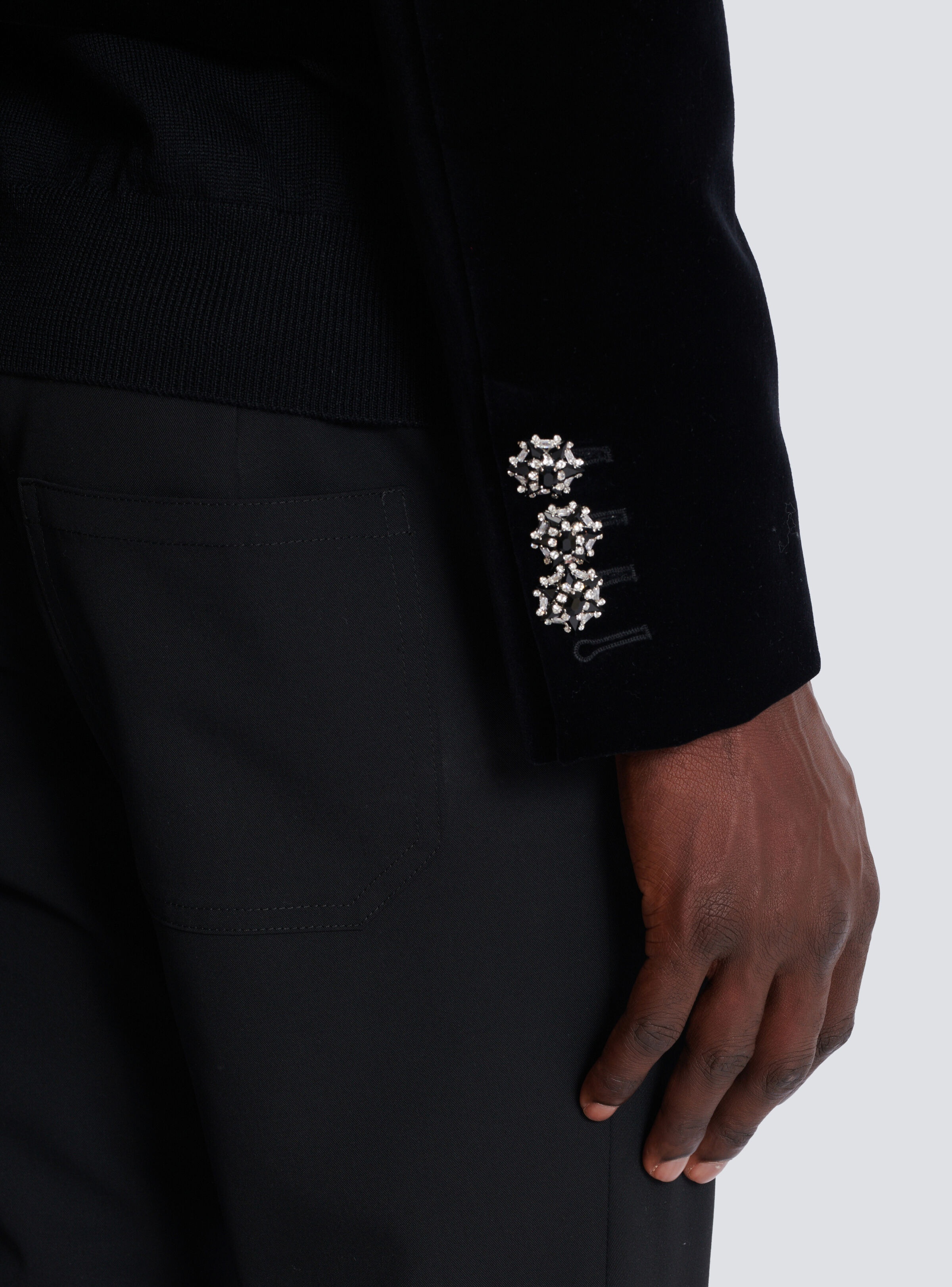 Cropped velvet jacket with "Love Letter" embroidery - 8