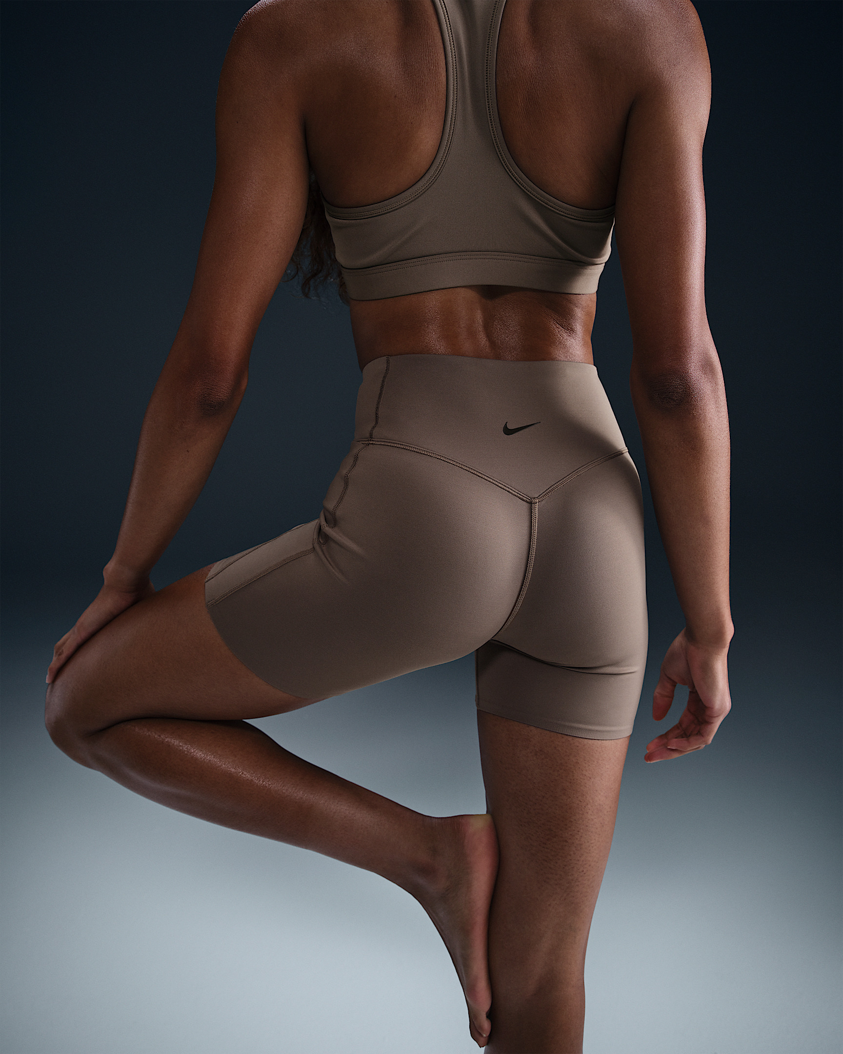 Nike Universa Women's Medium-Support High-Waisted 5" Biker Shorts with Pockets - 3