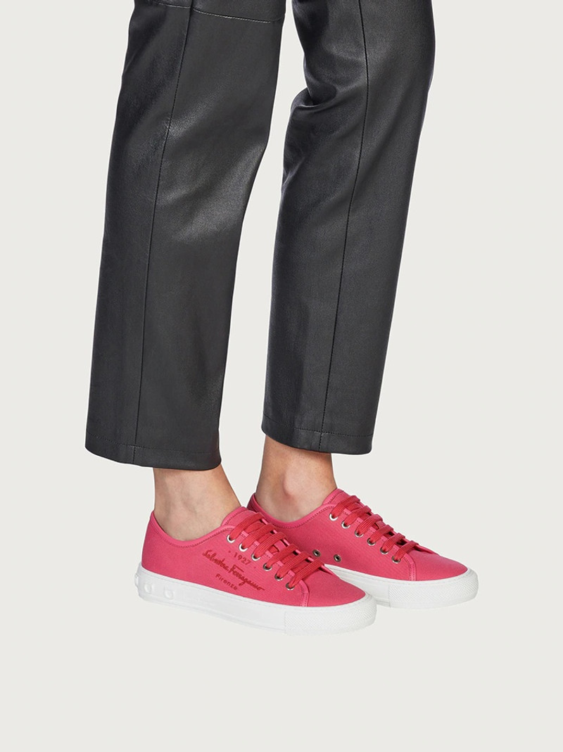 FERRAGAMO LOW CUT SNEAKER outlook