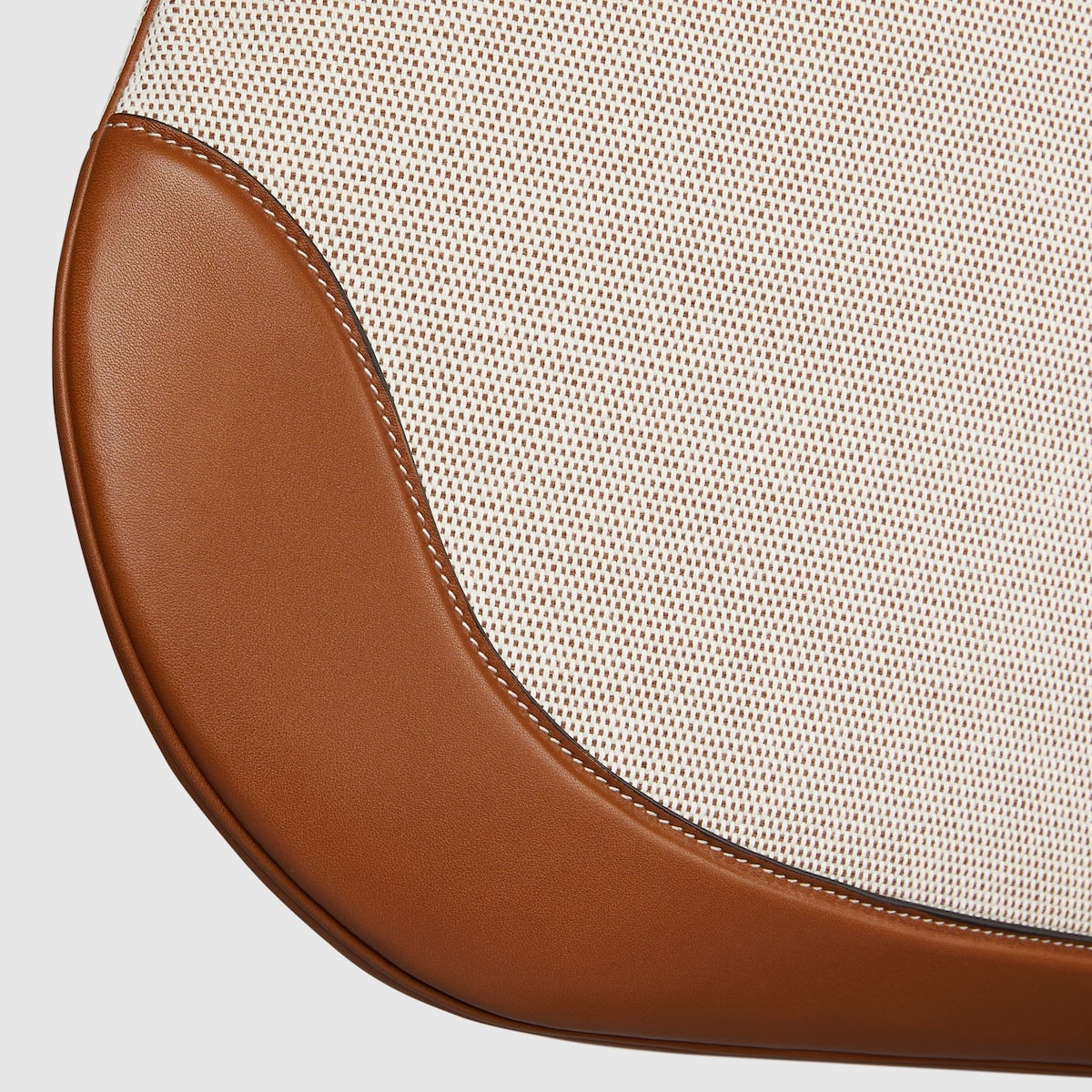 Gucci B medium shoulder bag - 8