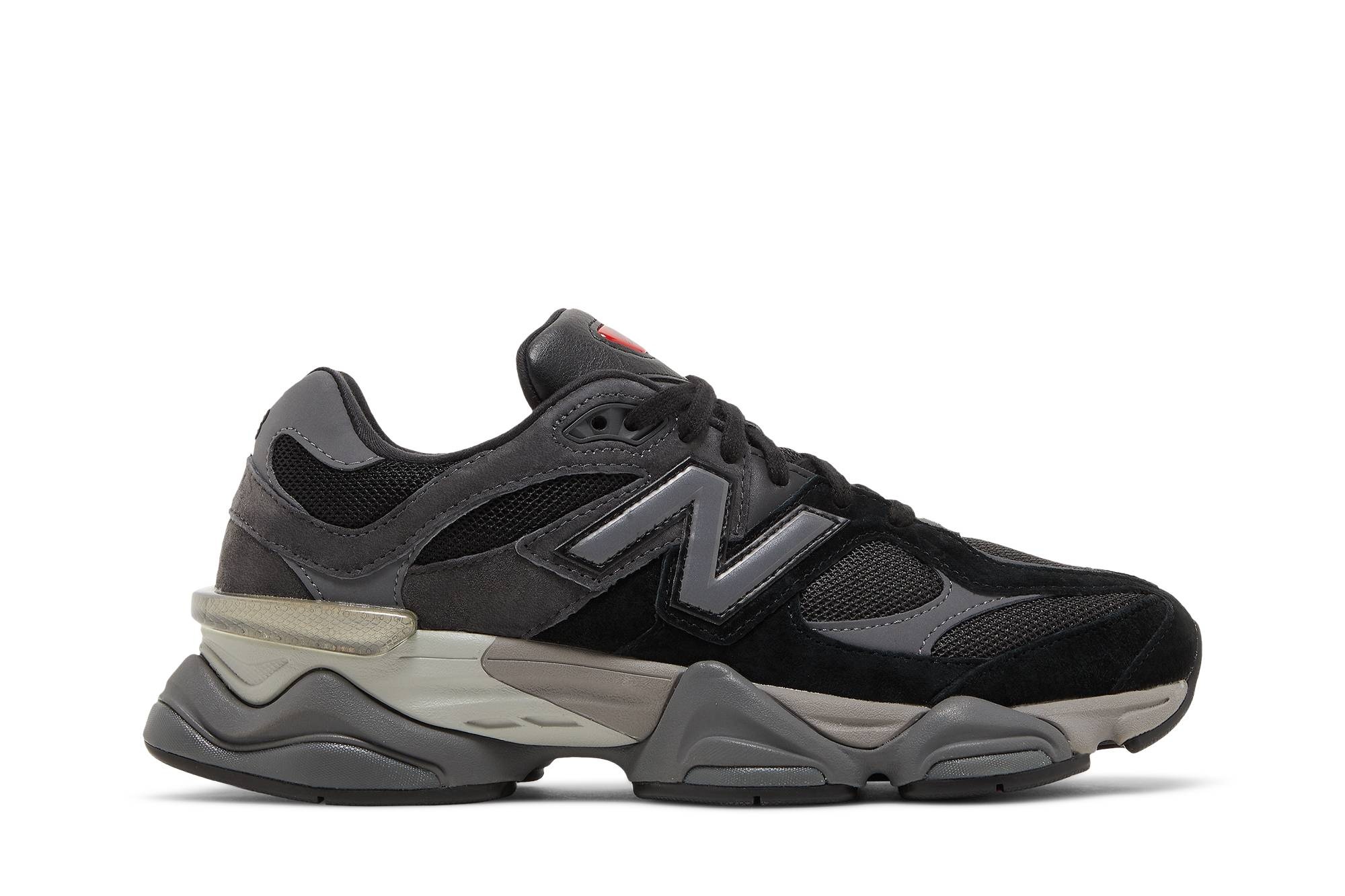 9060 'Black Castlerock' - 1