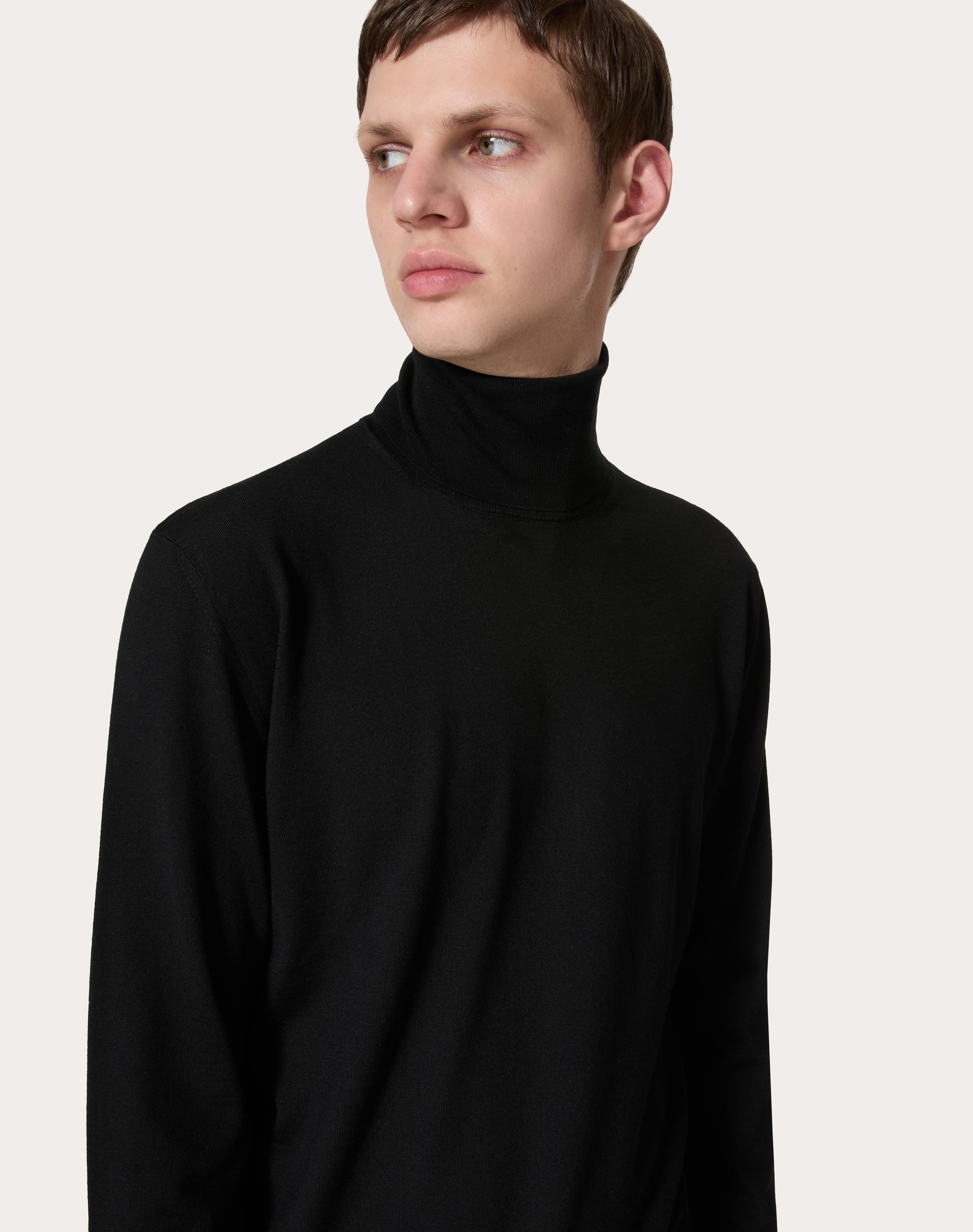 HIGH-NECK WOOL SWEATER WITH VLOGO SIGNATURE EMBROIDERY - 5