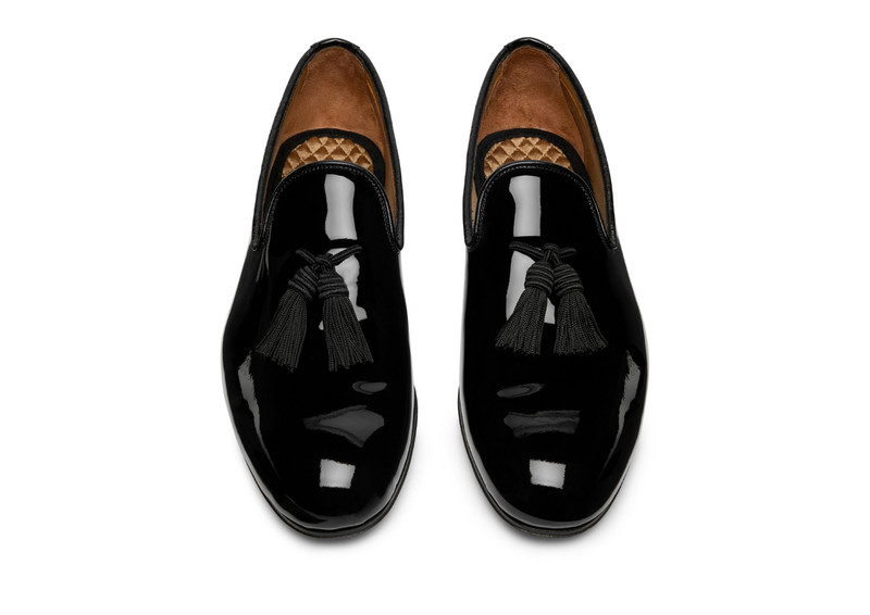TOM FORD PATENT NICOLAS TASSEL SLIPPER outlook