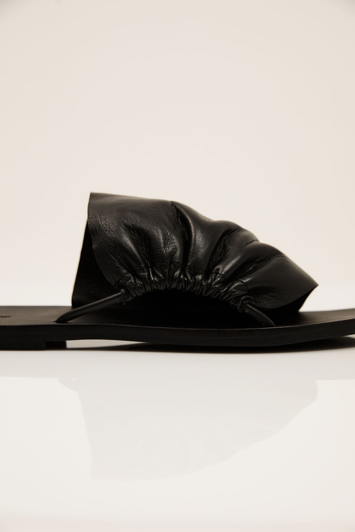 Gathered Slides - Black - 3