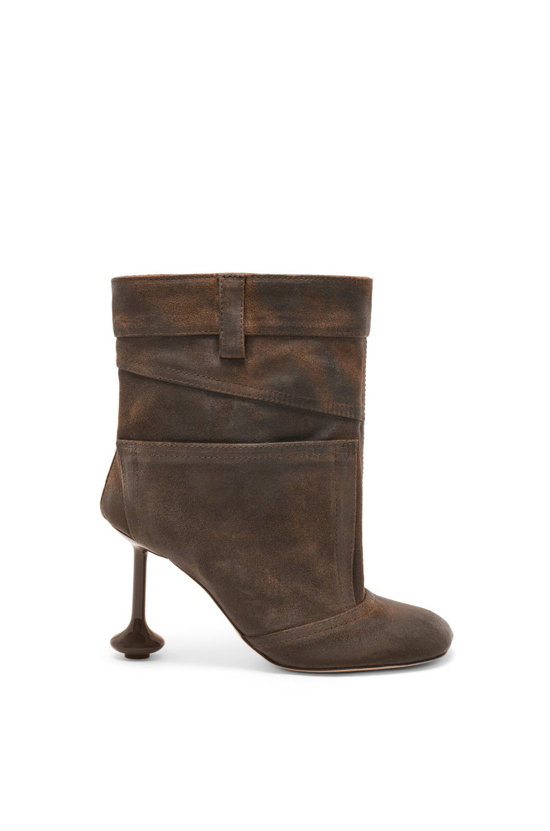 Toy ankle bootie in waxed suede 1