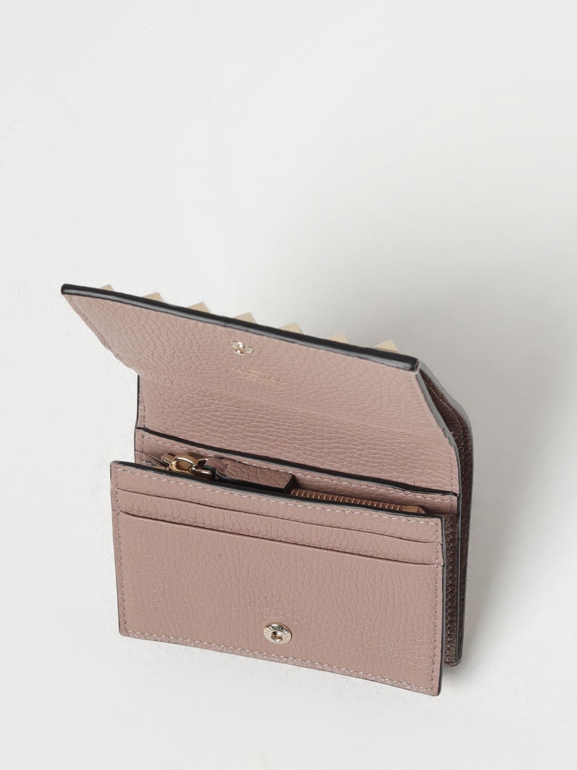 Valentino Garavani Rockstud wallet in grained leather - 2