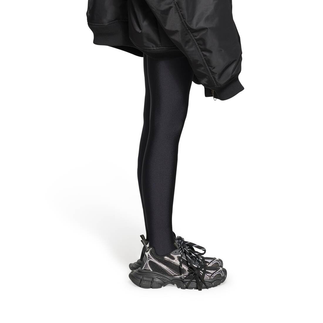 Women's 3xl Sneaker  in Black - 9