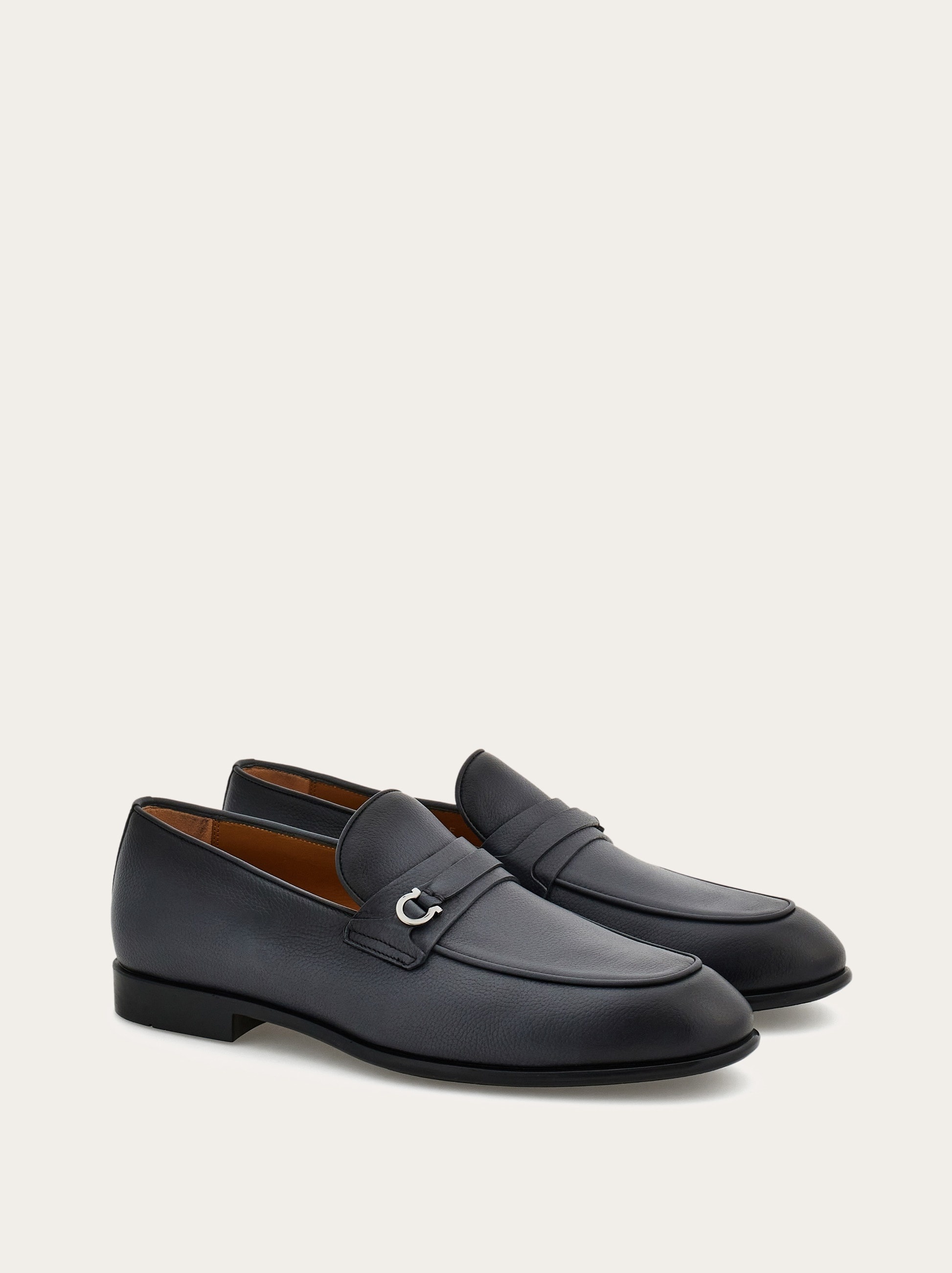 Moccasin with Gancini ornament - 4