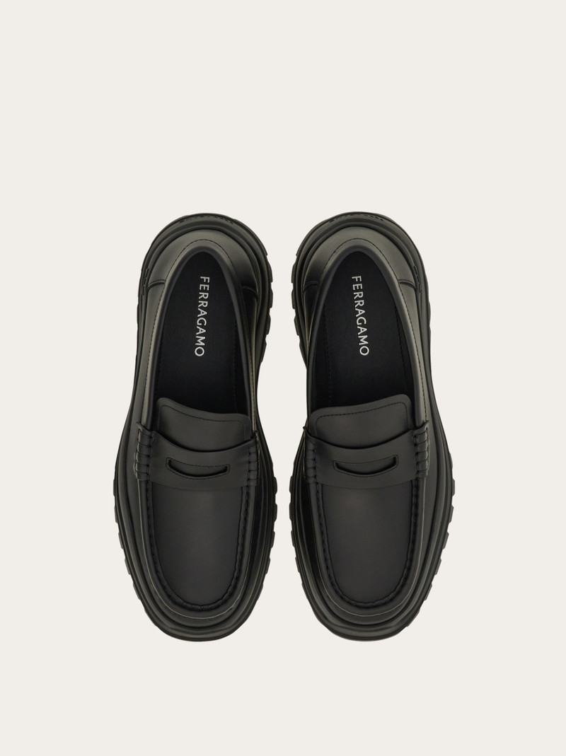 FERRAGAMO Penny loafer outlook