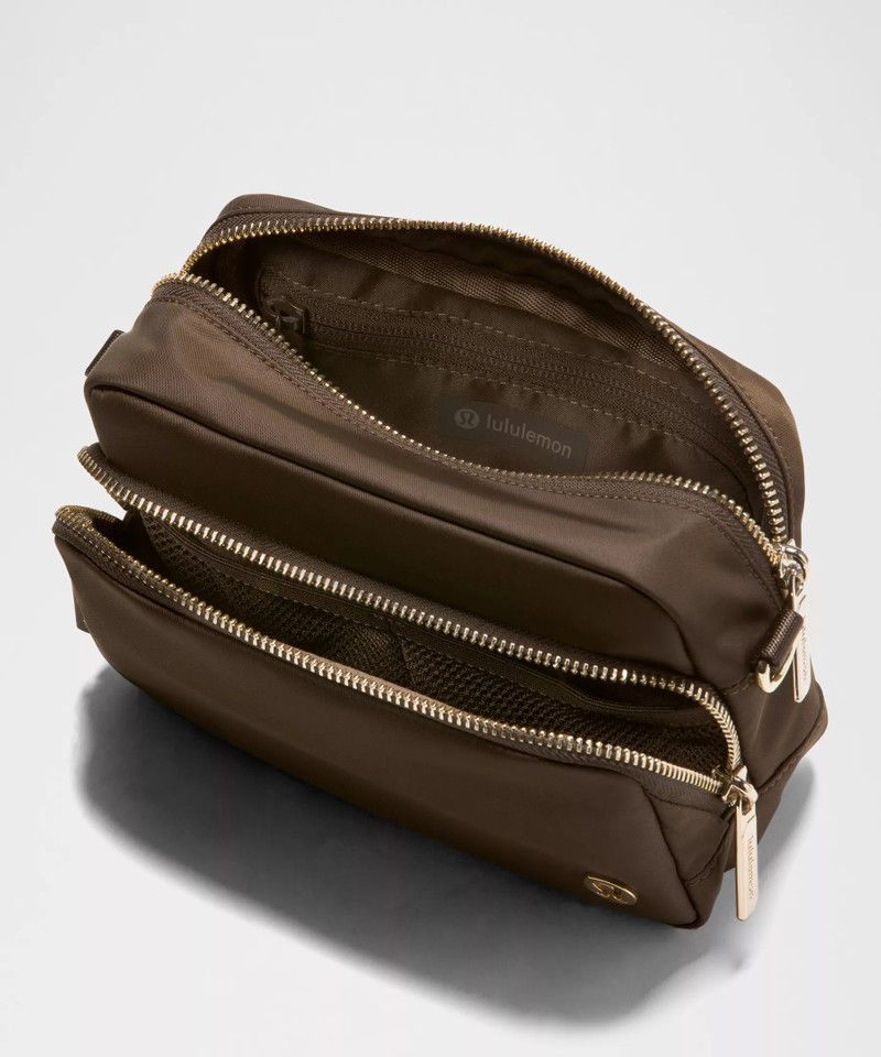 Everywhere Crossbody Bag 2L *Metal Hardware 4