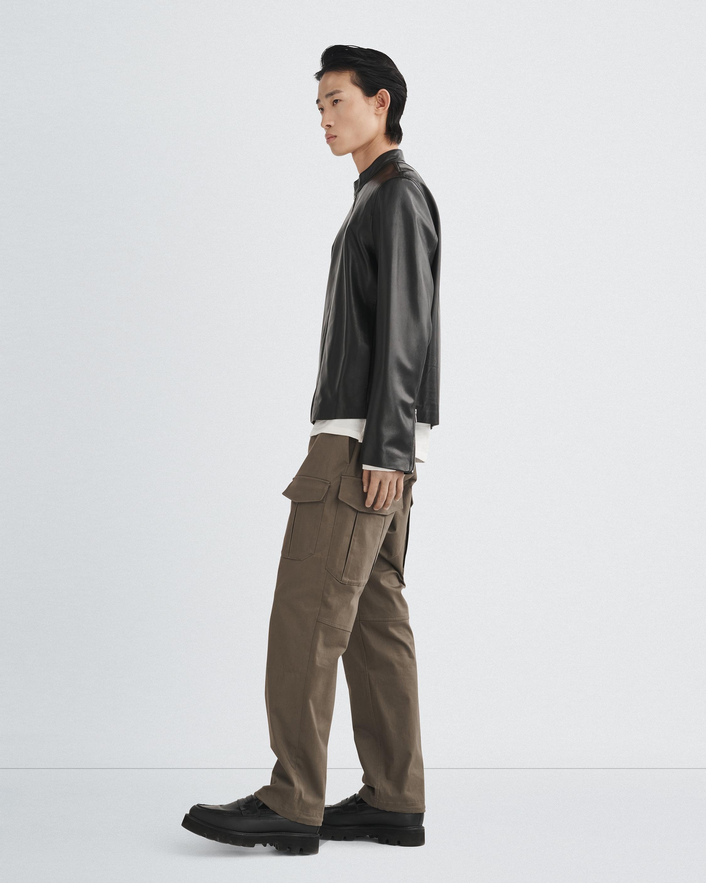 Flynt Cotton Cargo Pant
Classic Fit Pant - 2