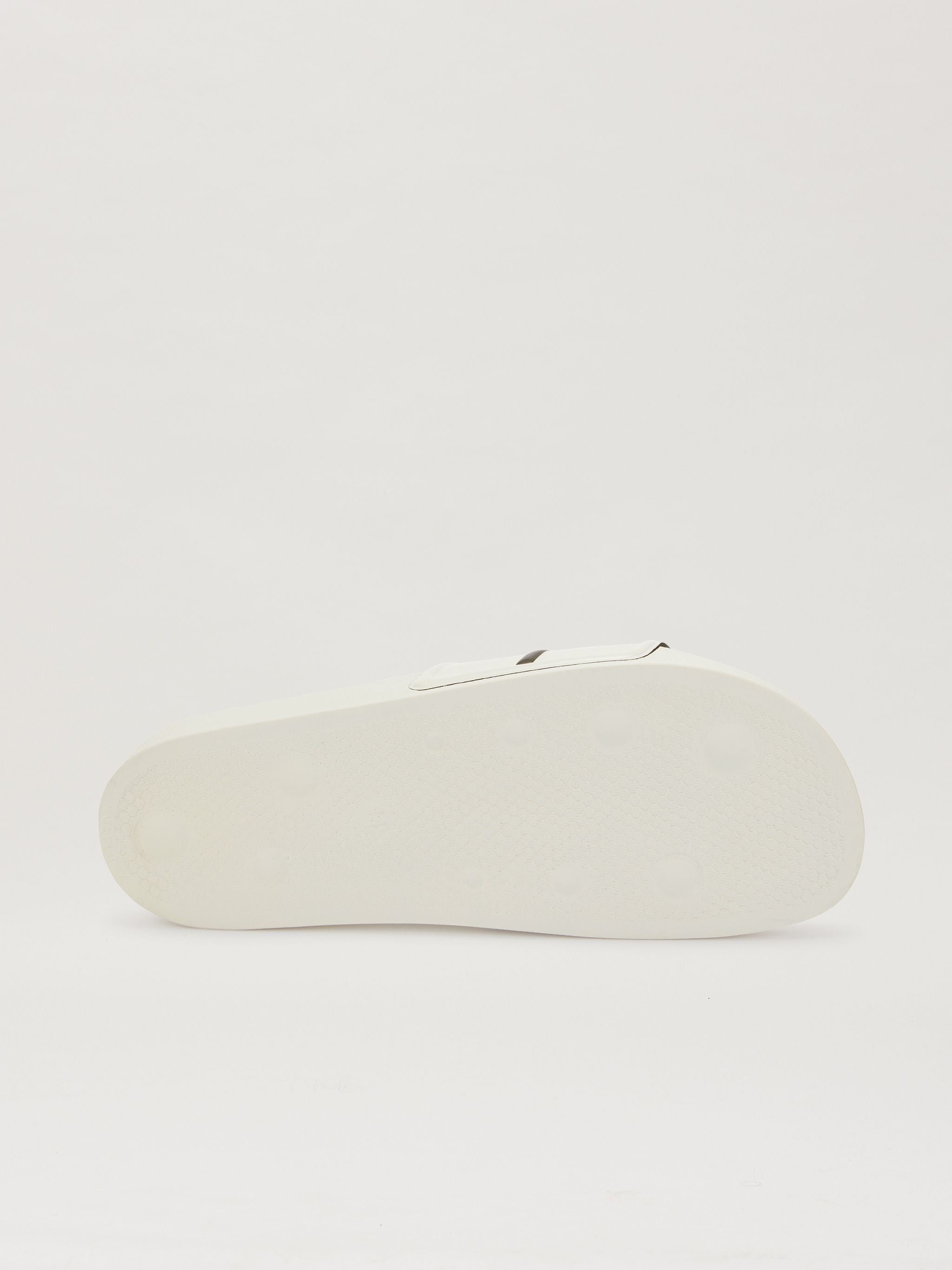 White Track Pool Slider - 5