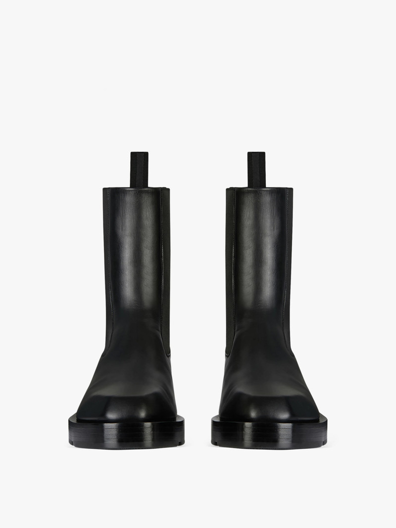 Givenchy SQUARED CHELSEA BOOTS IN BOX LEATHER outlook