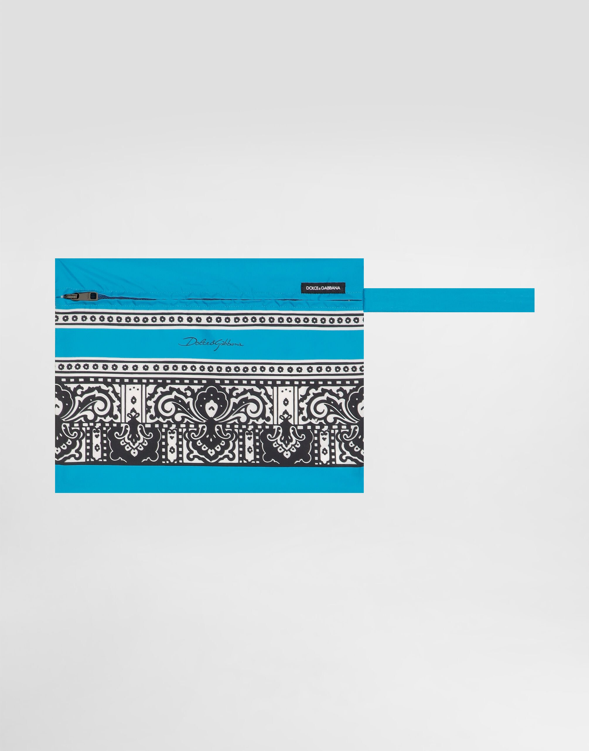 Mid-length swim trunks with bandanna print - 3