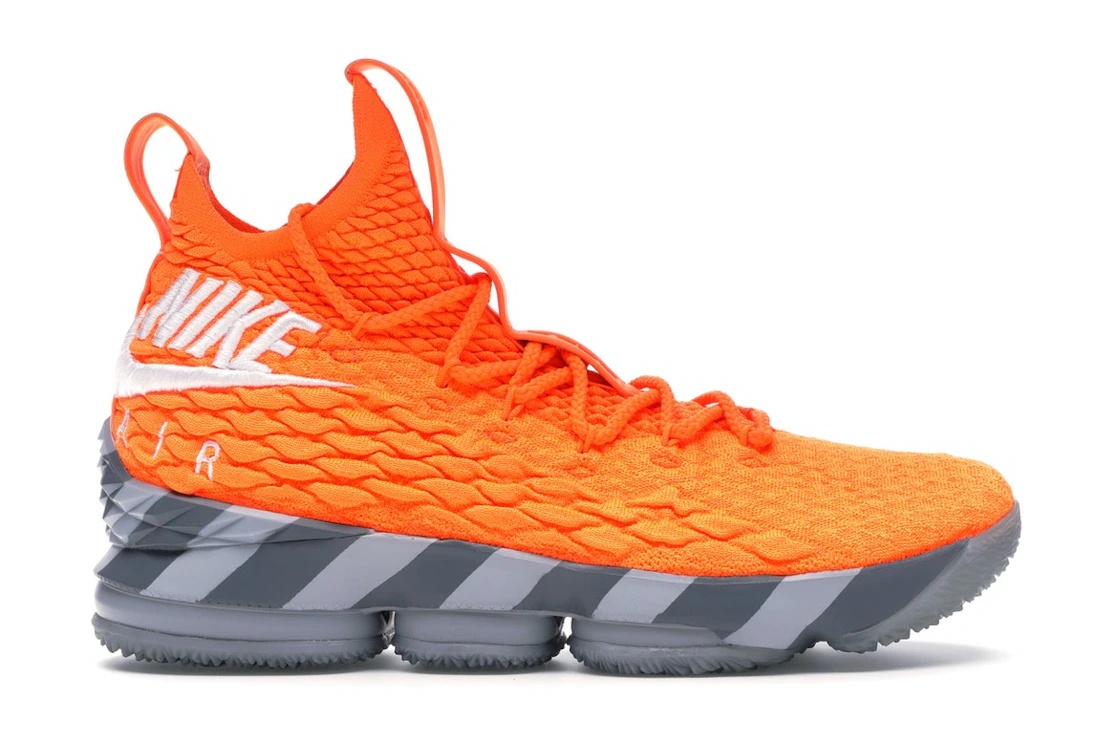 Nike LeBron 15 Orange Box - 1