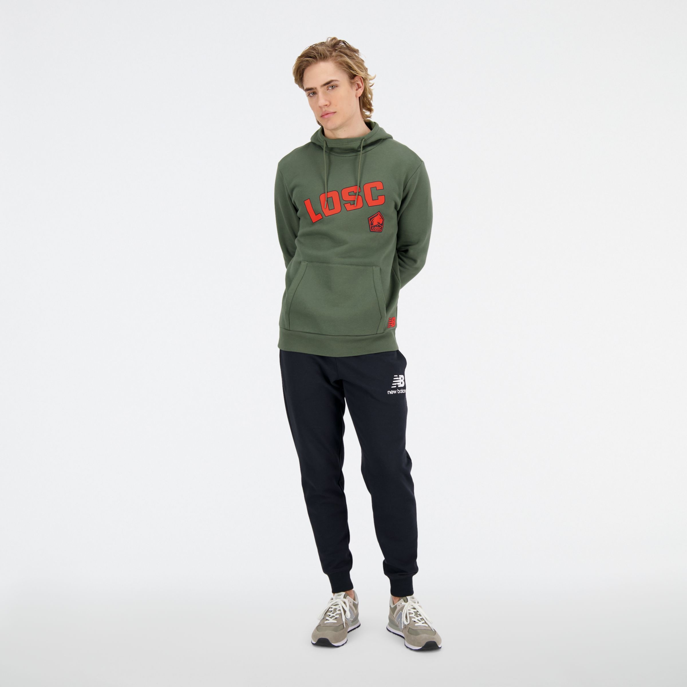 【New Balance】☆お洒落☆LOSC Lille Graphic Overhead Hoodie New balance Losc Lille Graphic Overhead hoodie Green | Dressinn