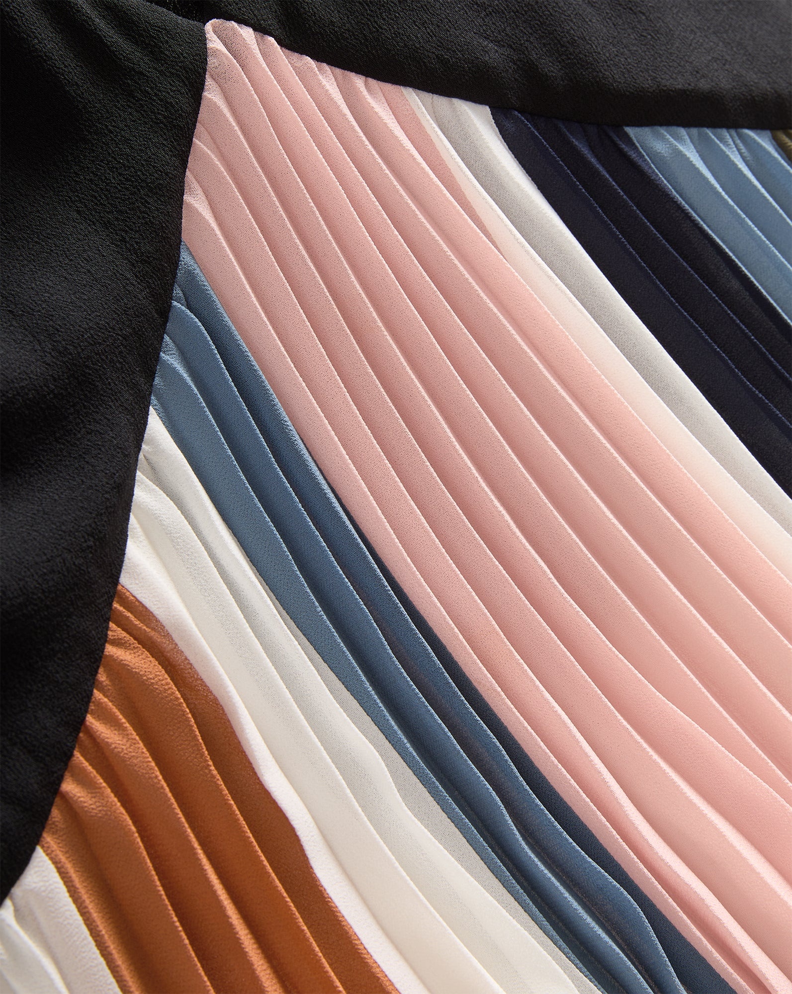 NELLY PLEATED MAXI DRESS - 4
