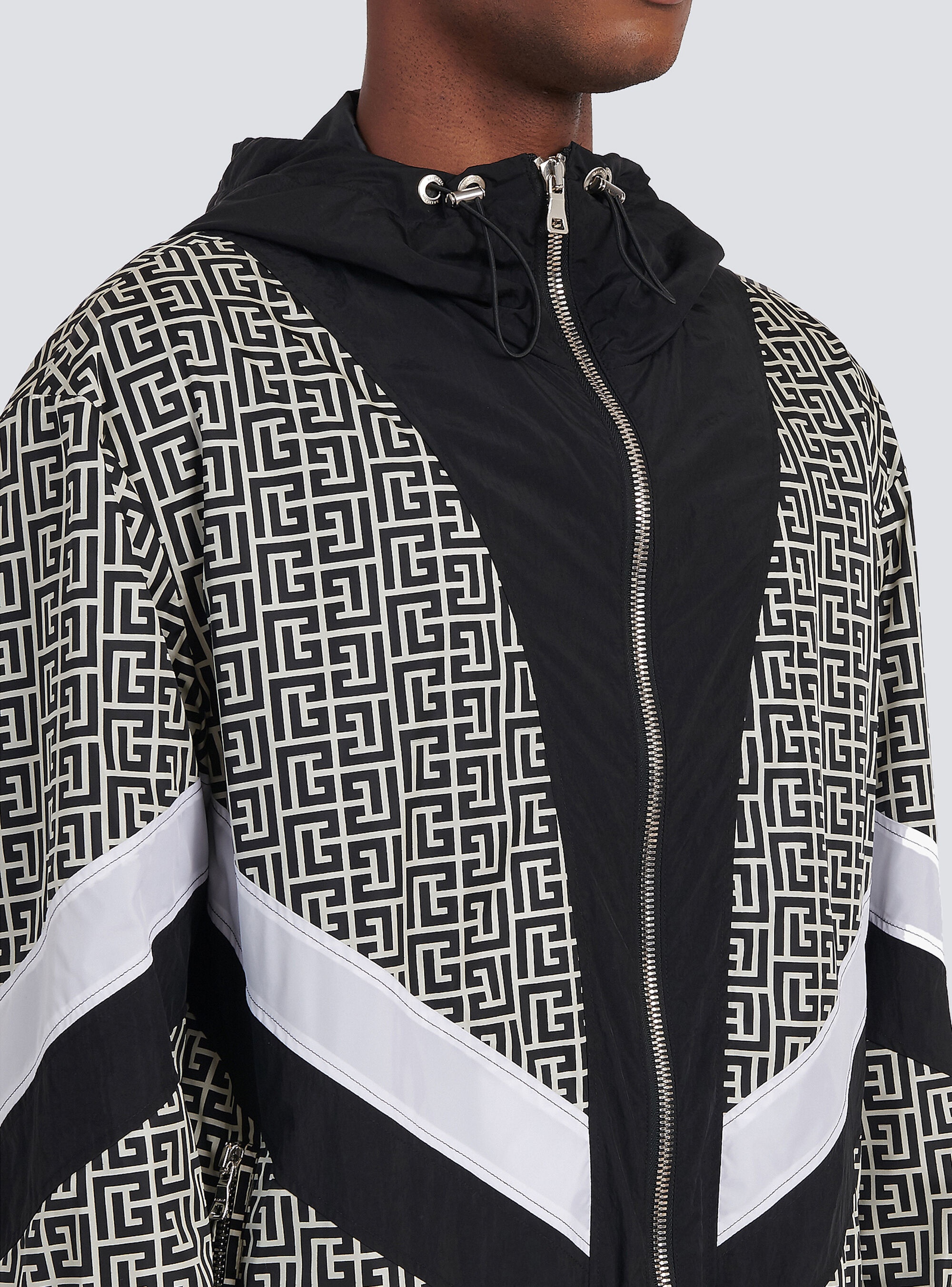 Hooded nylon jacket with Balmain monogram - 7