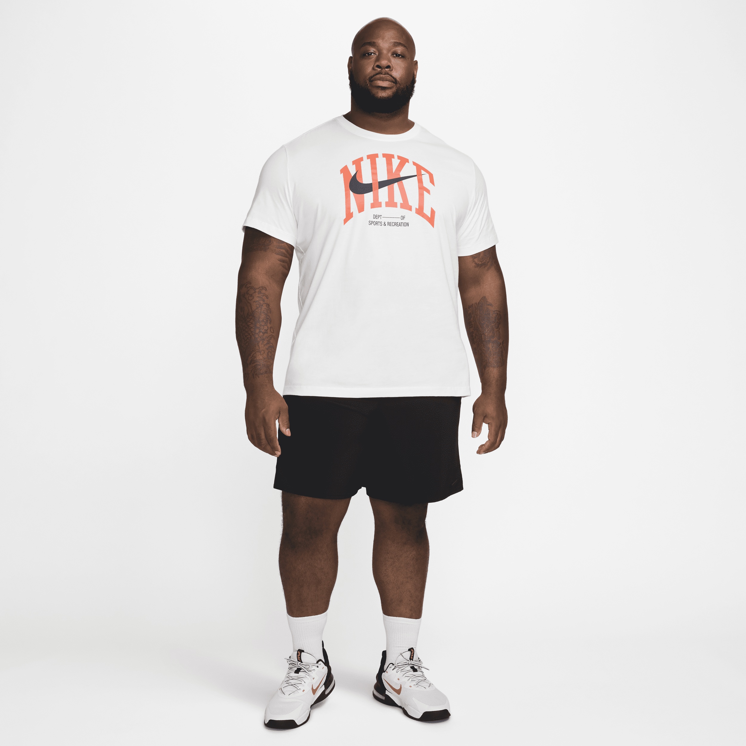 Nike Men's Fitness T-Shirt - 8