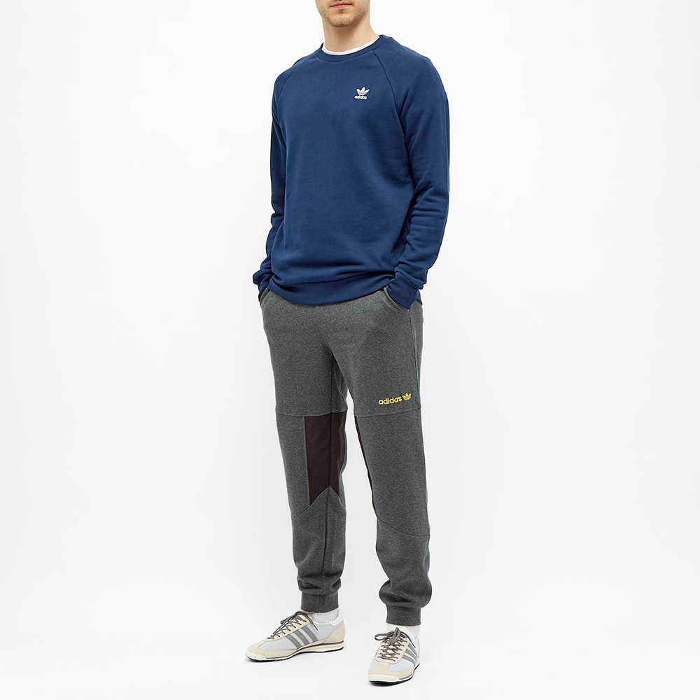 Adidas Essential Crew Sweat - 6