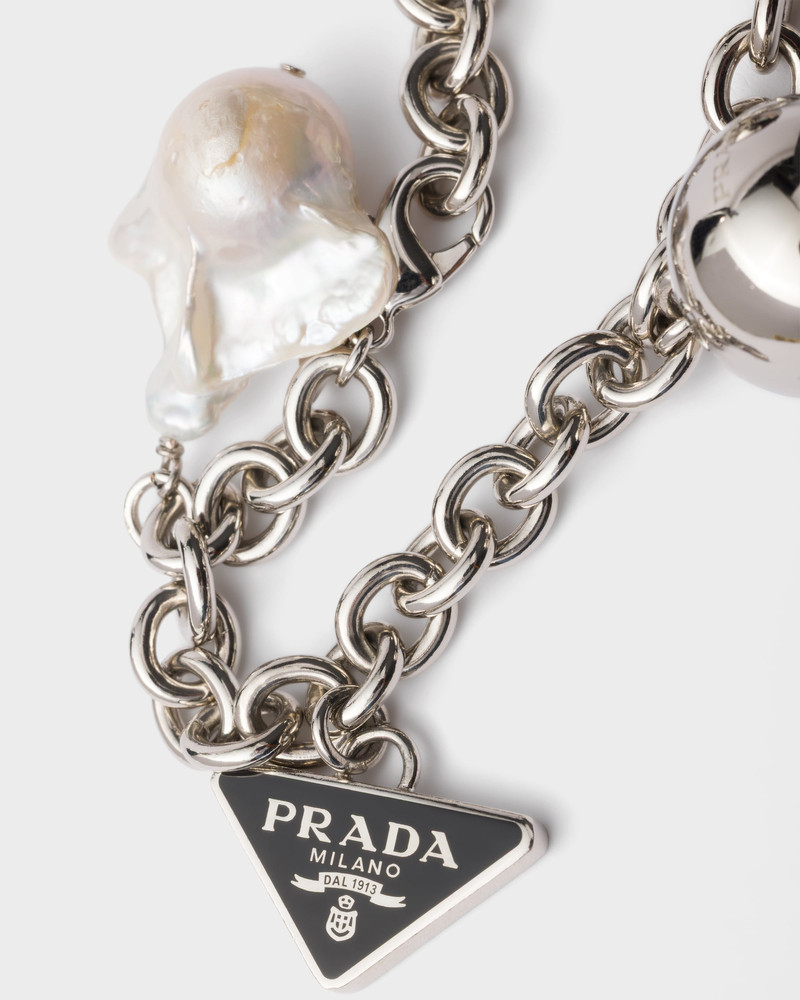 Metal bracelet with pearls 3