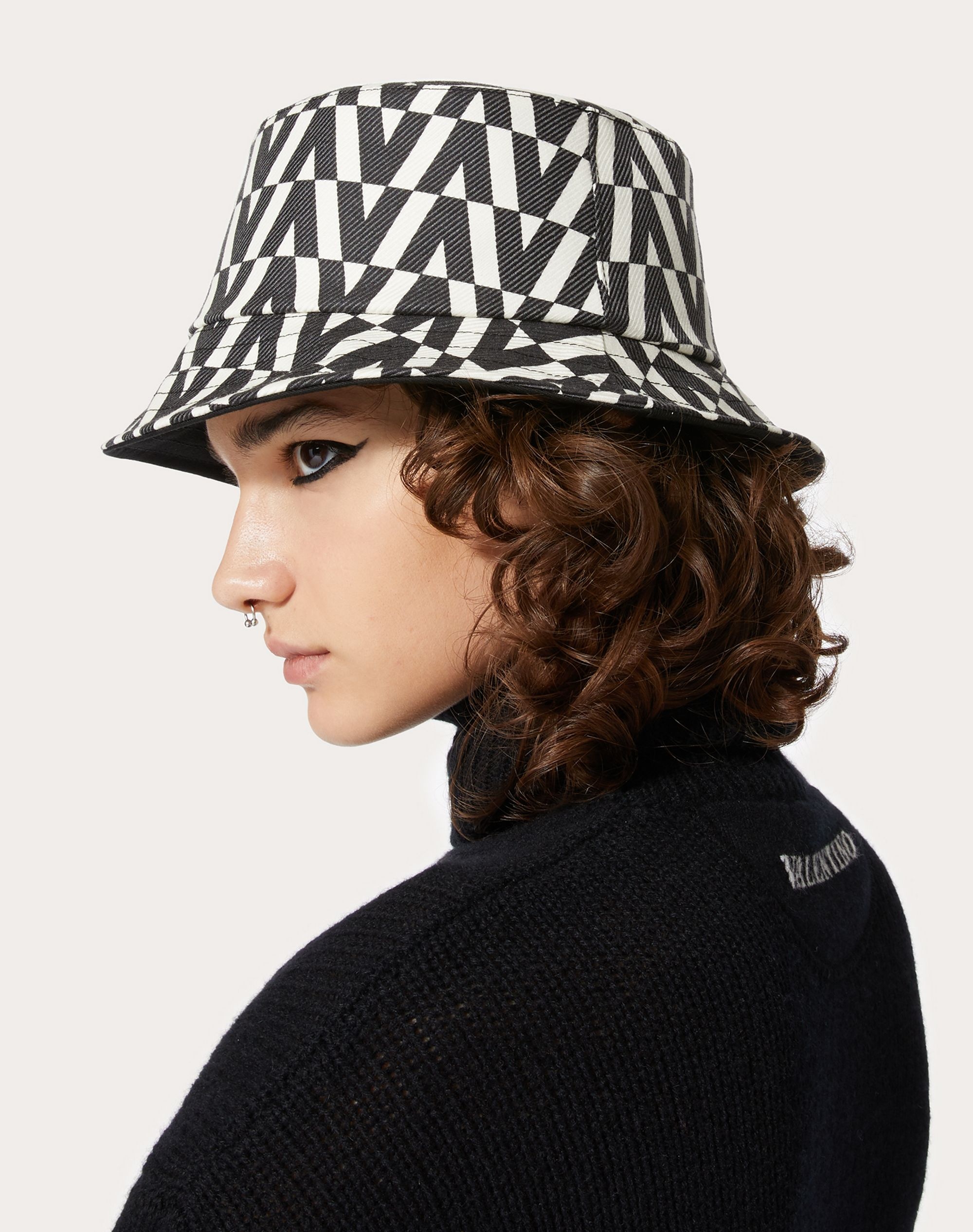 Bucket Hat with Optical Valentino Print - 4
