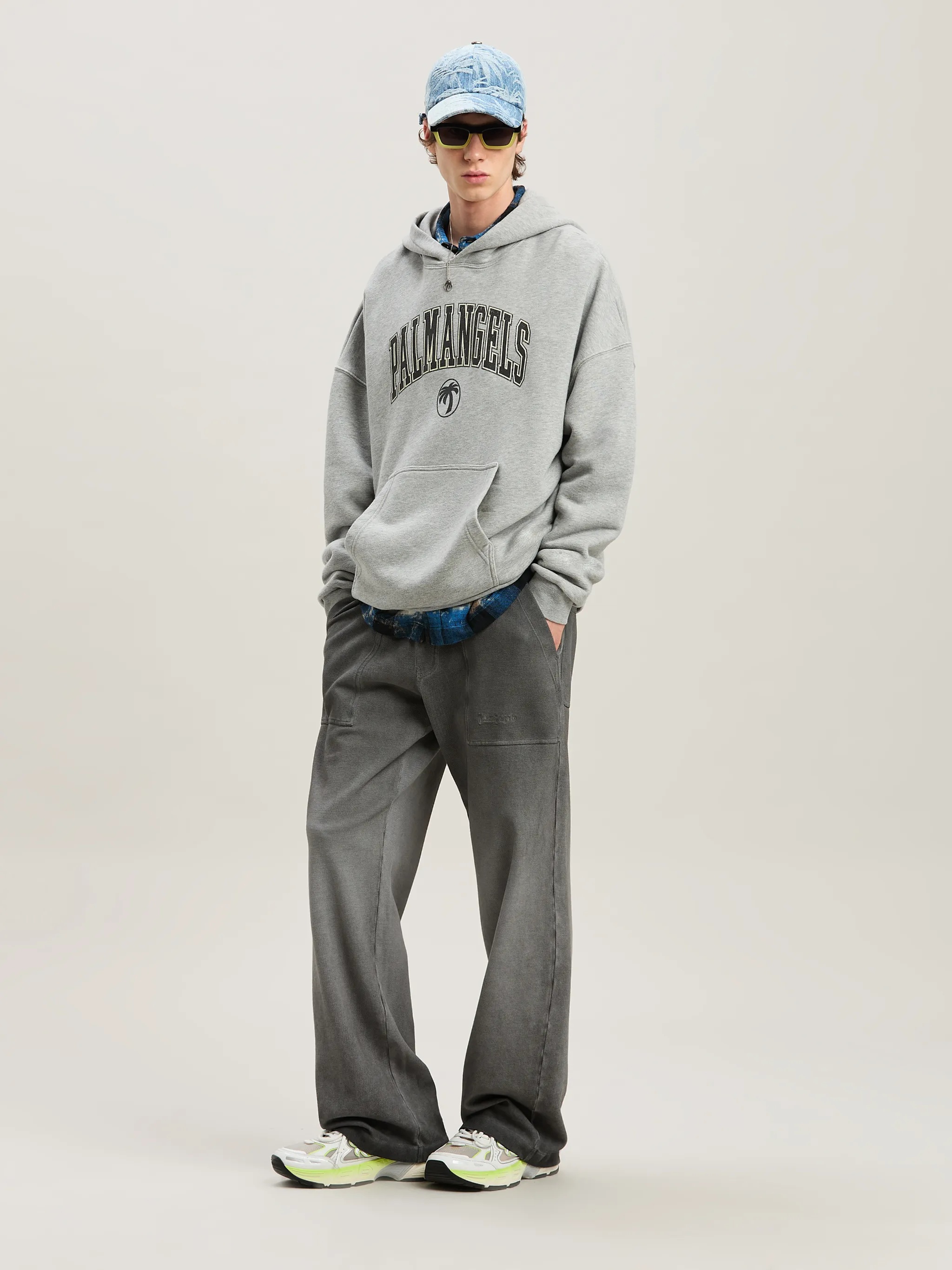 【関税込み】Palm Angels グレー College Logo フーディ 25369722_57267438_1000.jpg