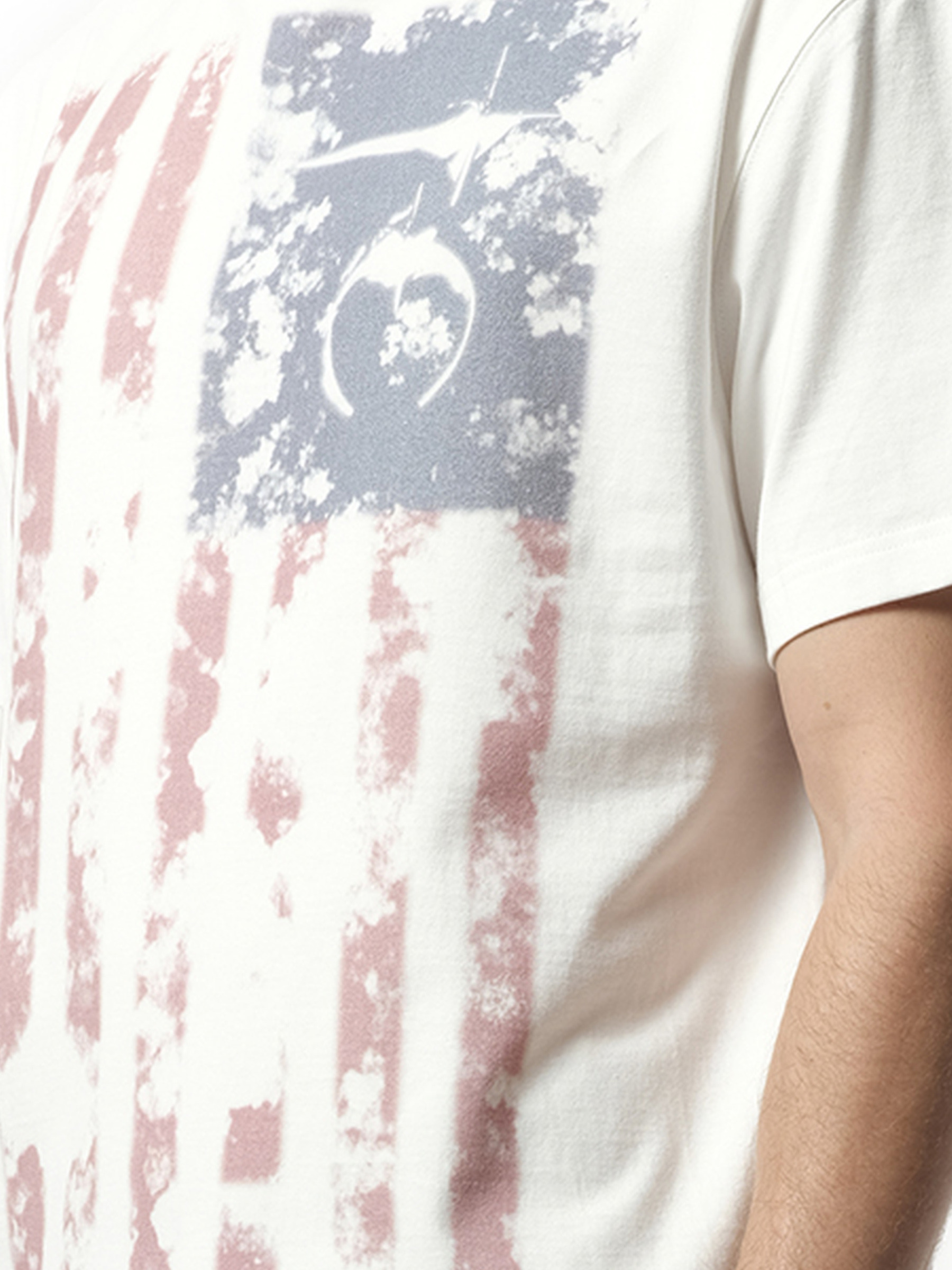 Old Glory T-Shirt in White - 4