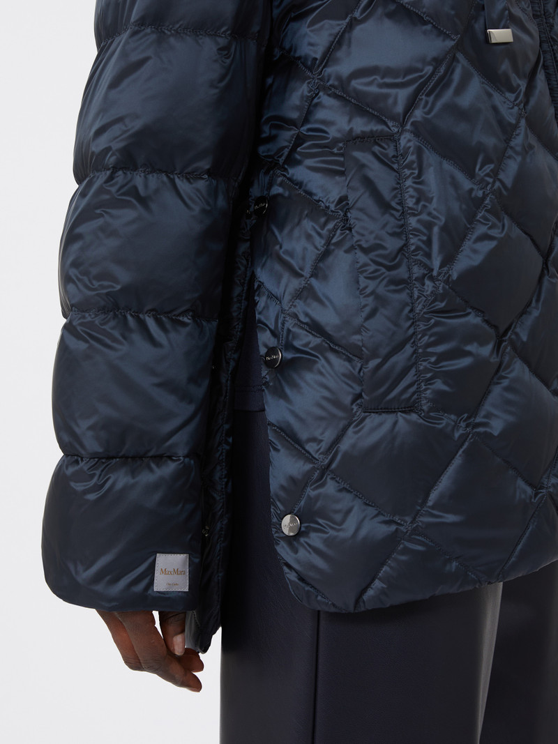 SOFTFE Padded jacket in water-repellent iridescent fabric 5