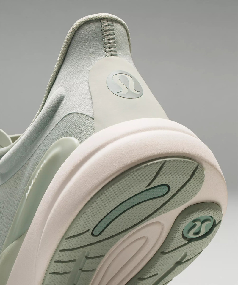 chargefeel 2 Low Women's Workout Shoe 9