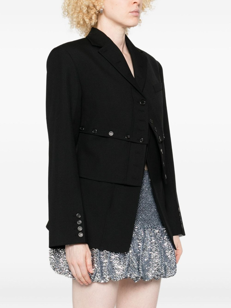 button-fastening blazer 3