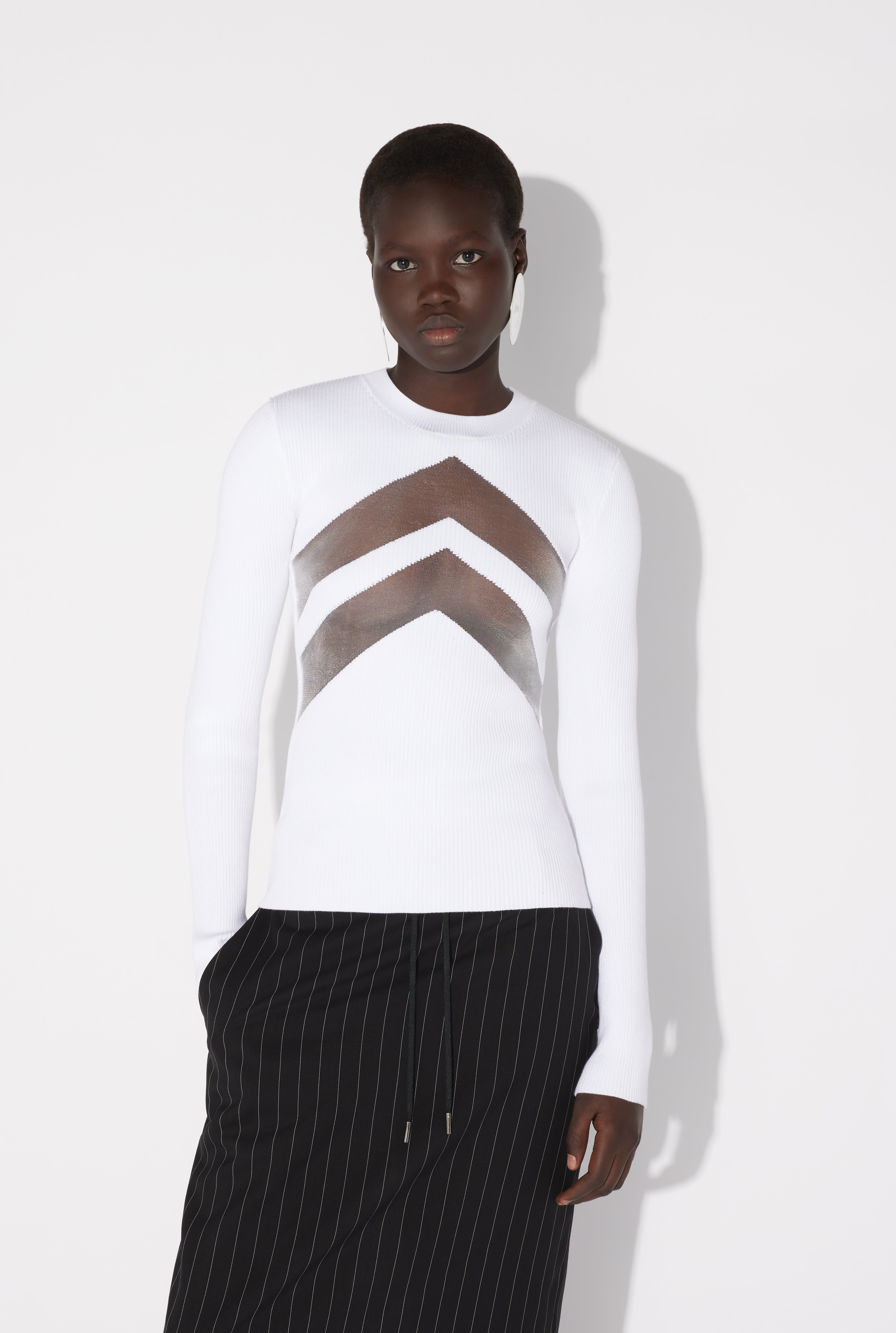 THE WHITE TOP WITH CHEVRONS - 3