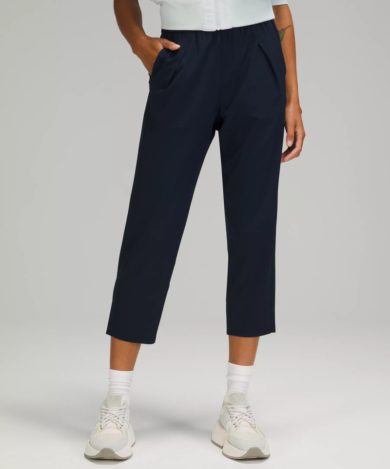 Ease Back In Mid-Rise Cropped Pant 23" 1