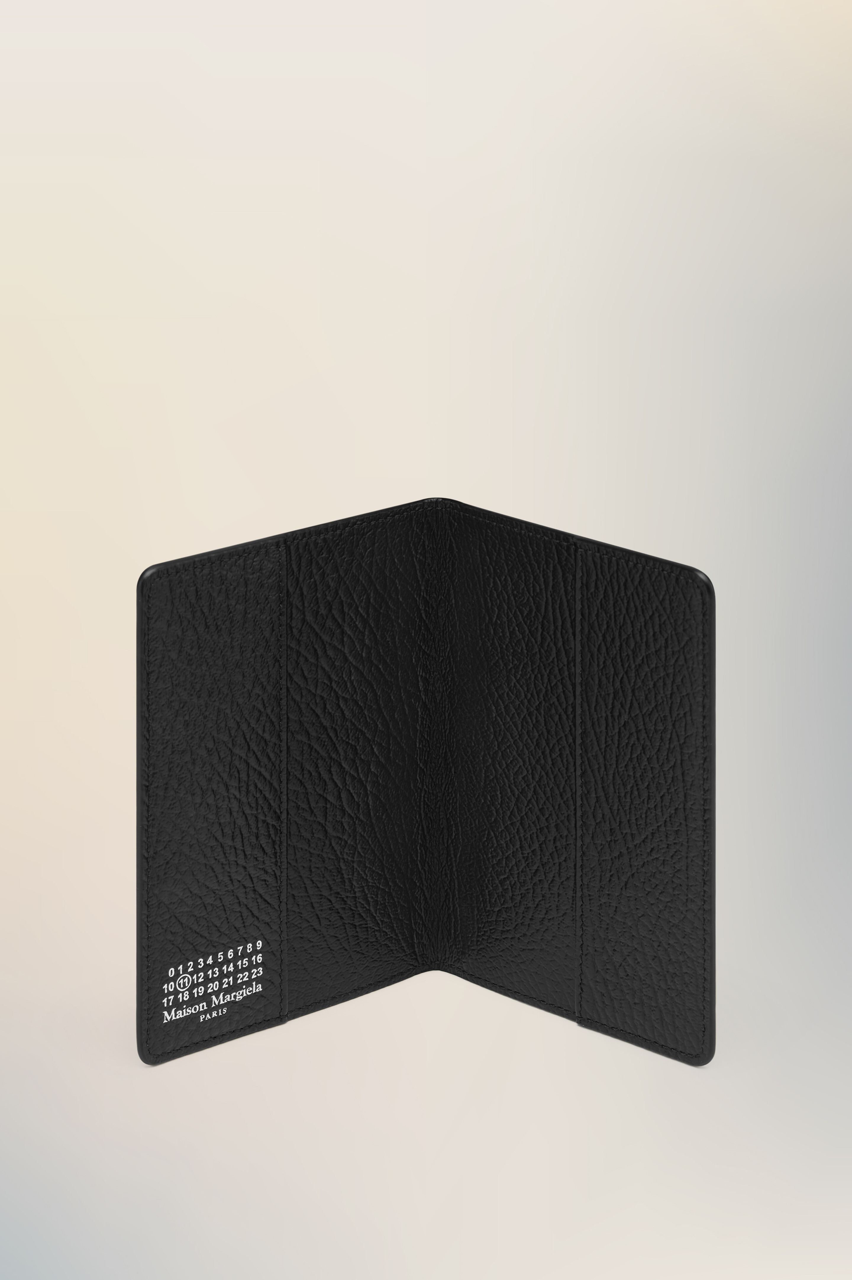 Four stitches document holder - 4
