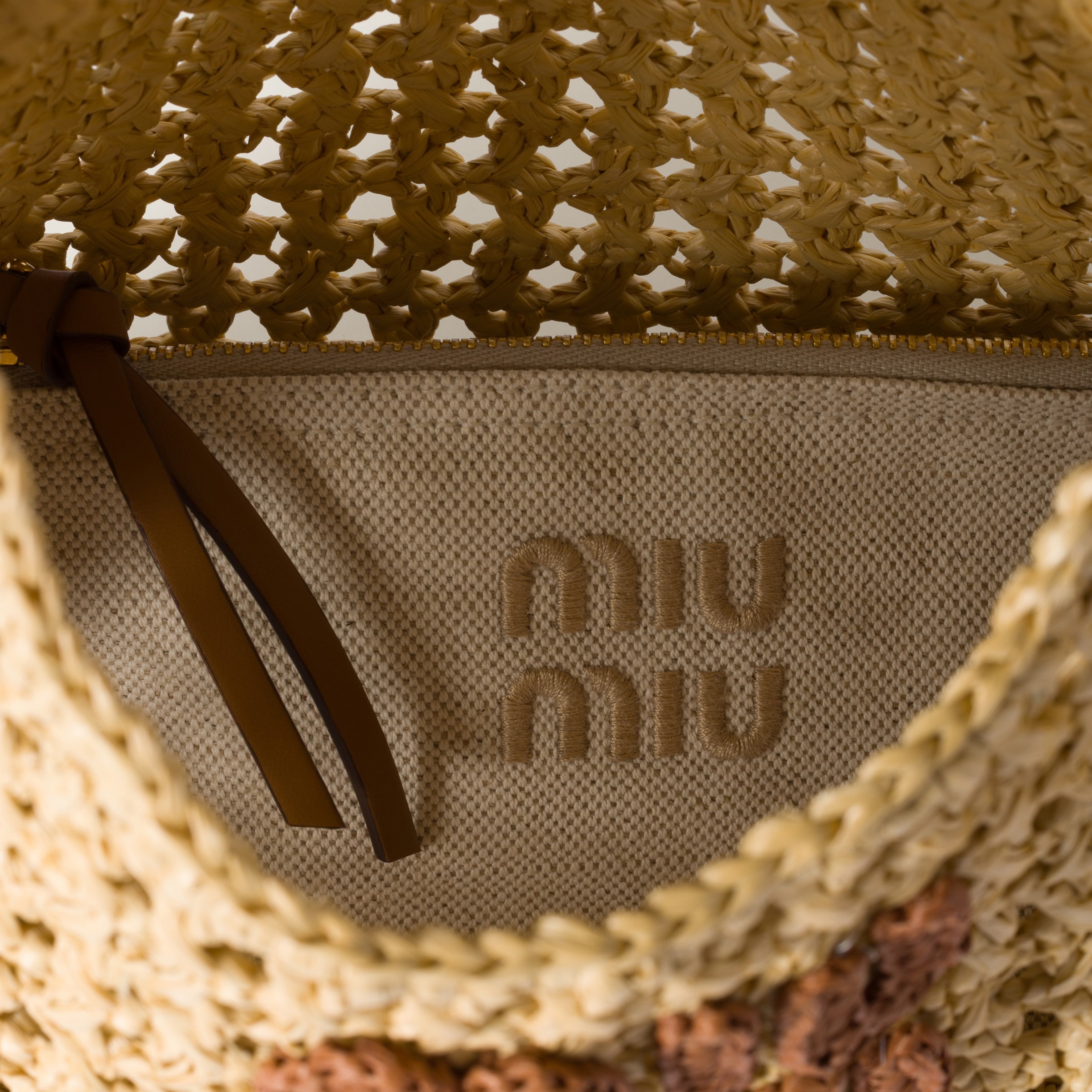 Raffia-effect woven hobo bag - 6