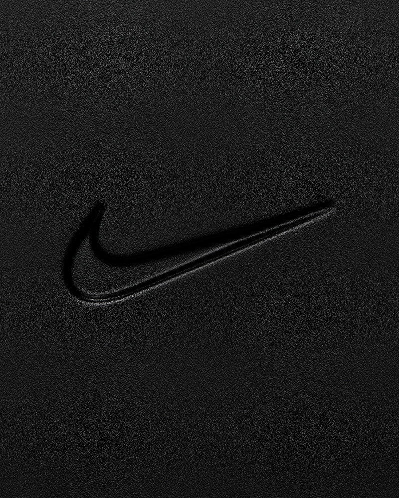 Nike Medium Checked Luggage 26" Hardshell (96L) 12