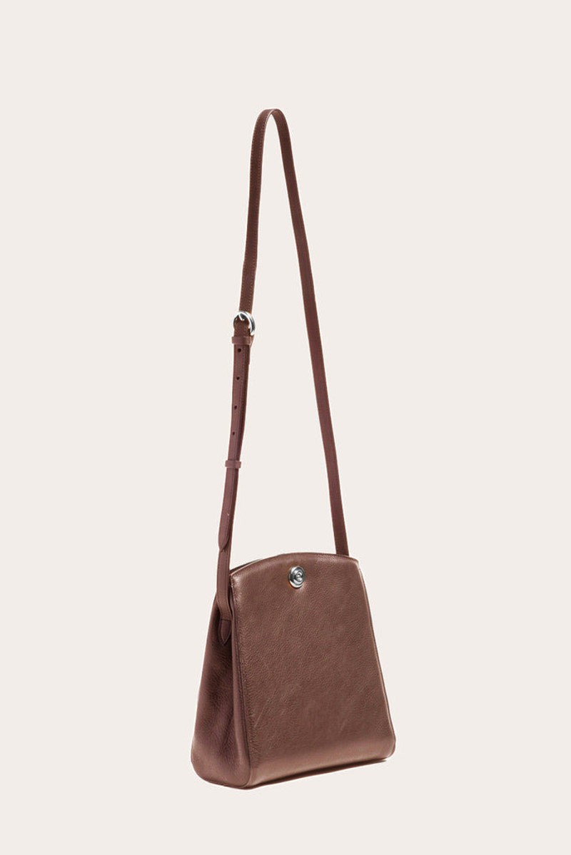 PUSHLOCK CROSSBODY BAG DARK BROWN 5