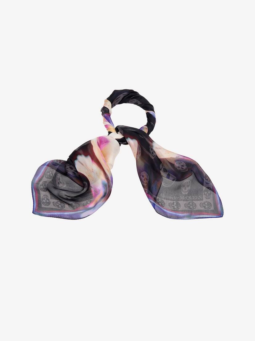 Women's Solarised Garnet Classic Skull Foulard in Black/ivory - 2
