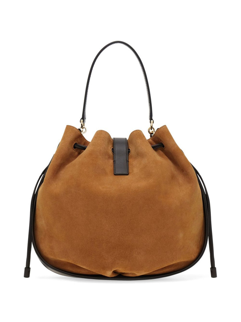 Hug bucket bag 4