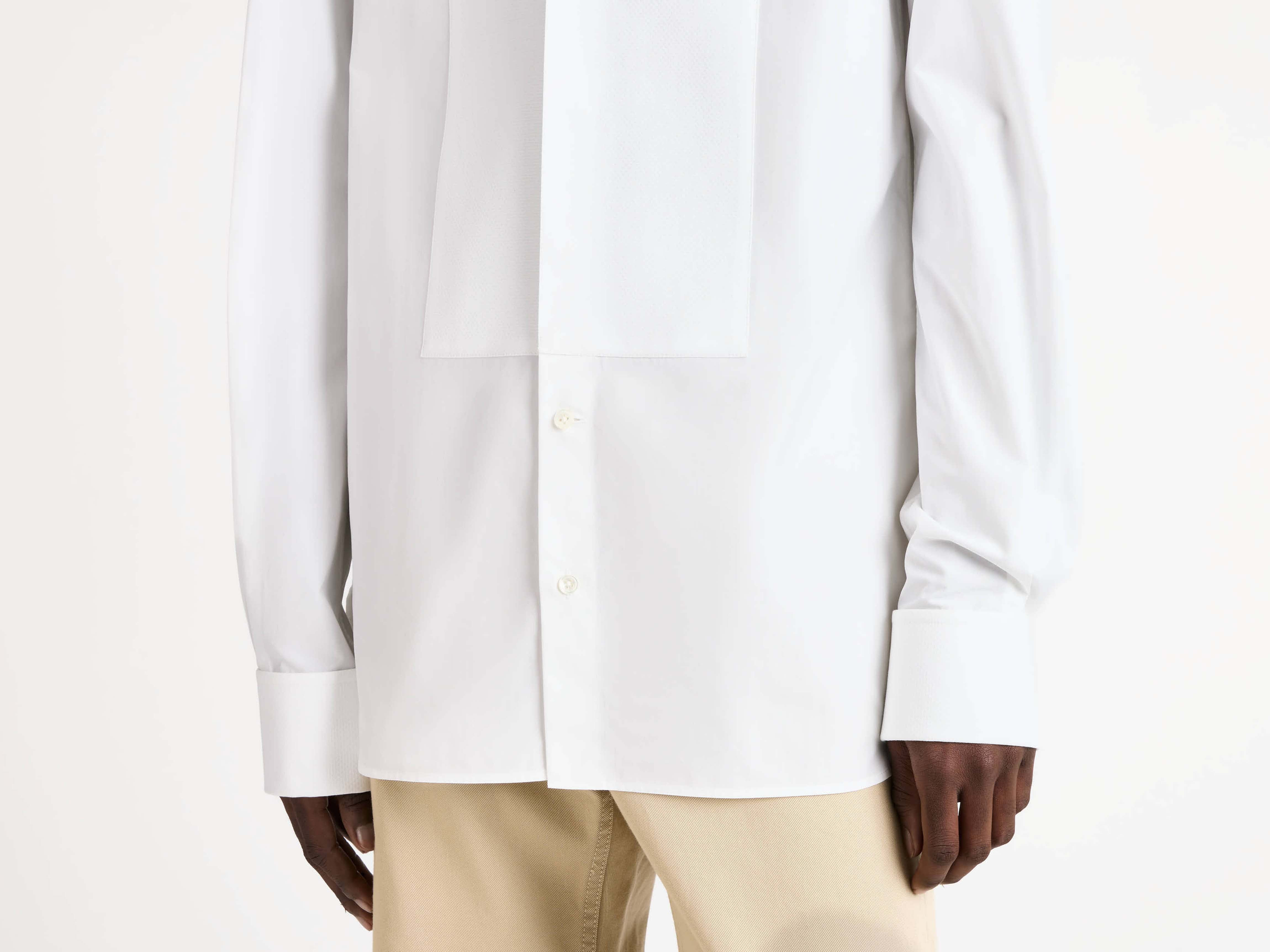 PLEATED FRONT TUXEDO SHIRT IN WHITE - 4