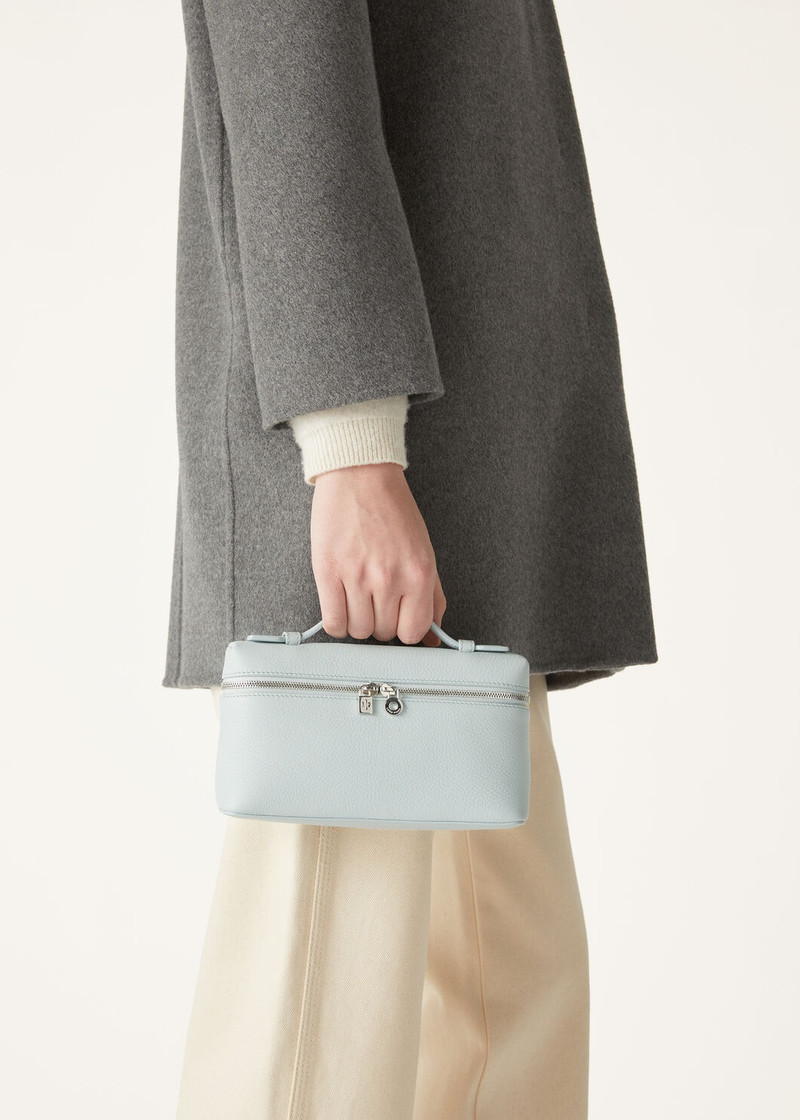 Loro Piana Extra Pocket L19 outlook