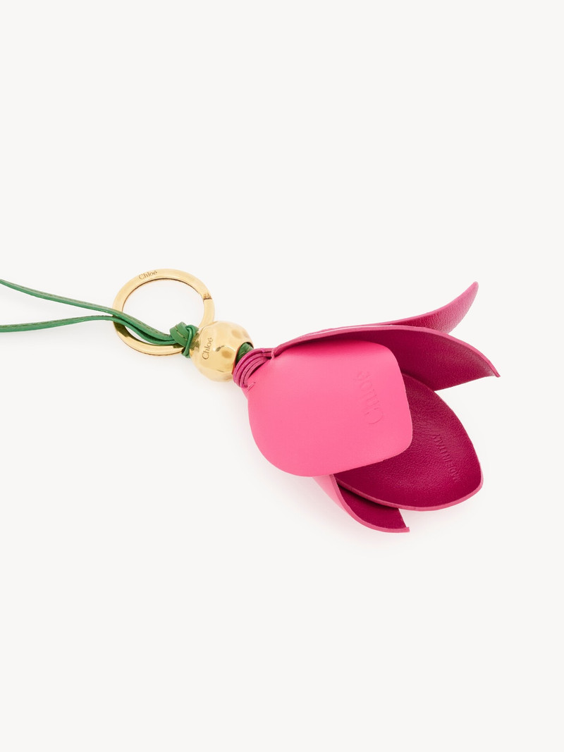 Chloé CHLOÉ SYMBOLS TULIP KEY RING BAG CHARM IN GRAINED LEATHER outlook