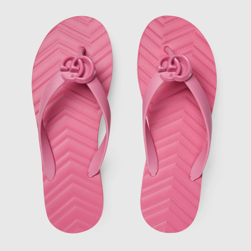 GUCCI Women's chevron thong sandal outlook