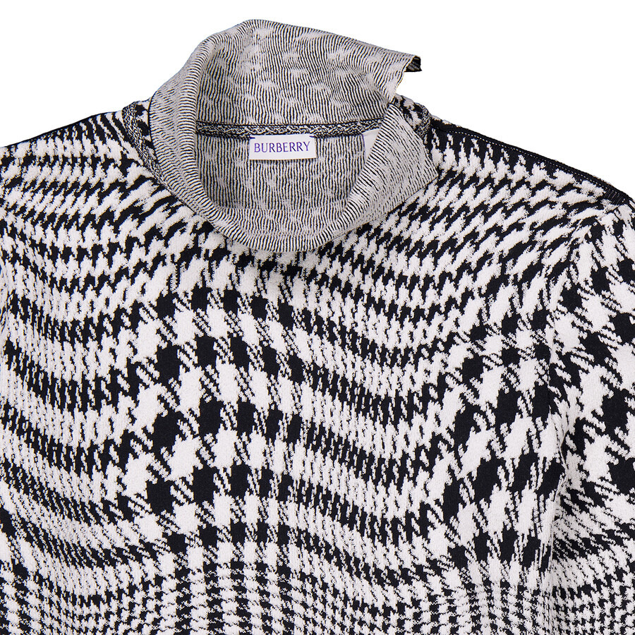 Burberry Warped Pattern Print Knitted Sweater - 2